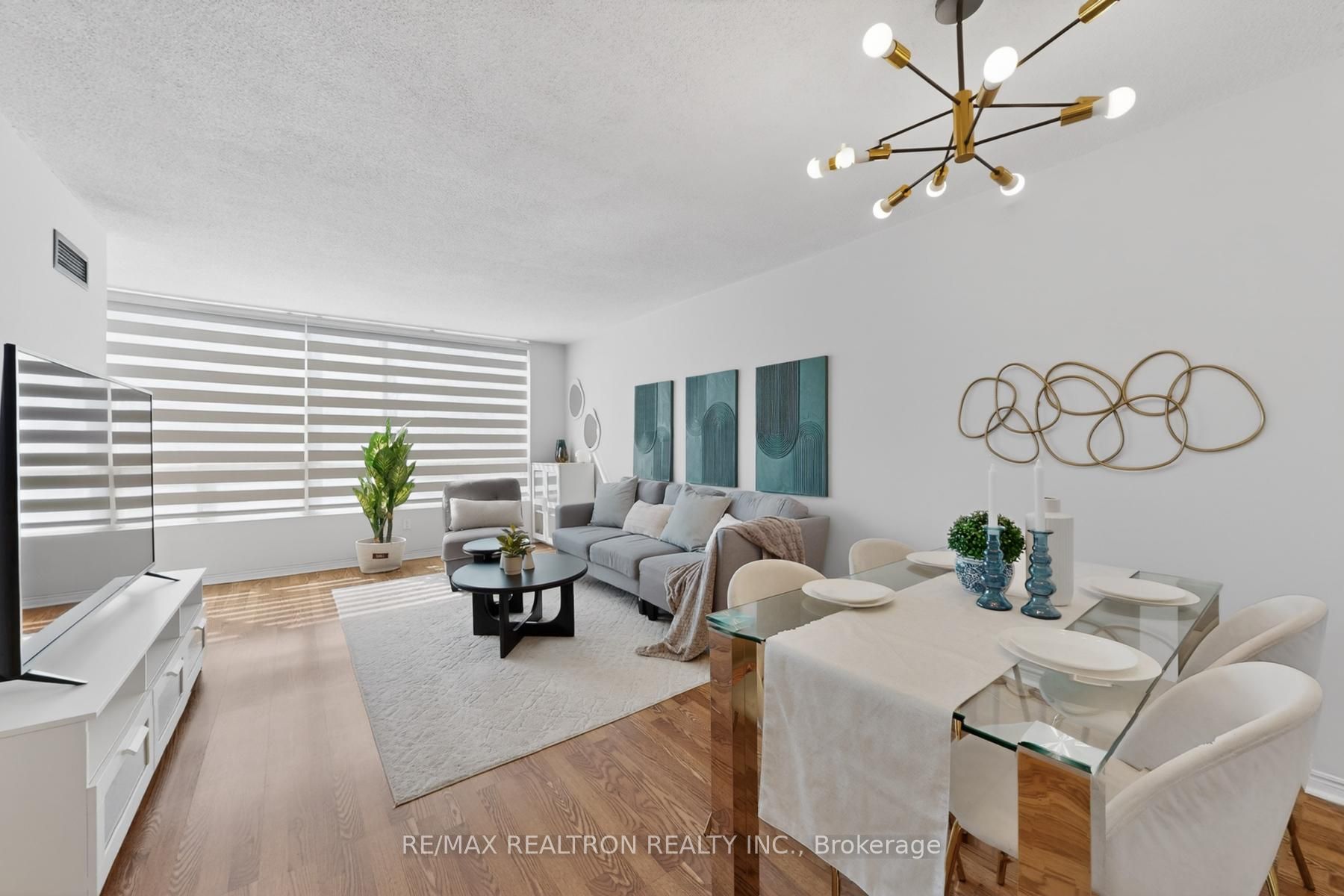 5765 Yonge Street 410, Toronto, ON M2M 4H9 photo 3