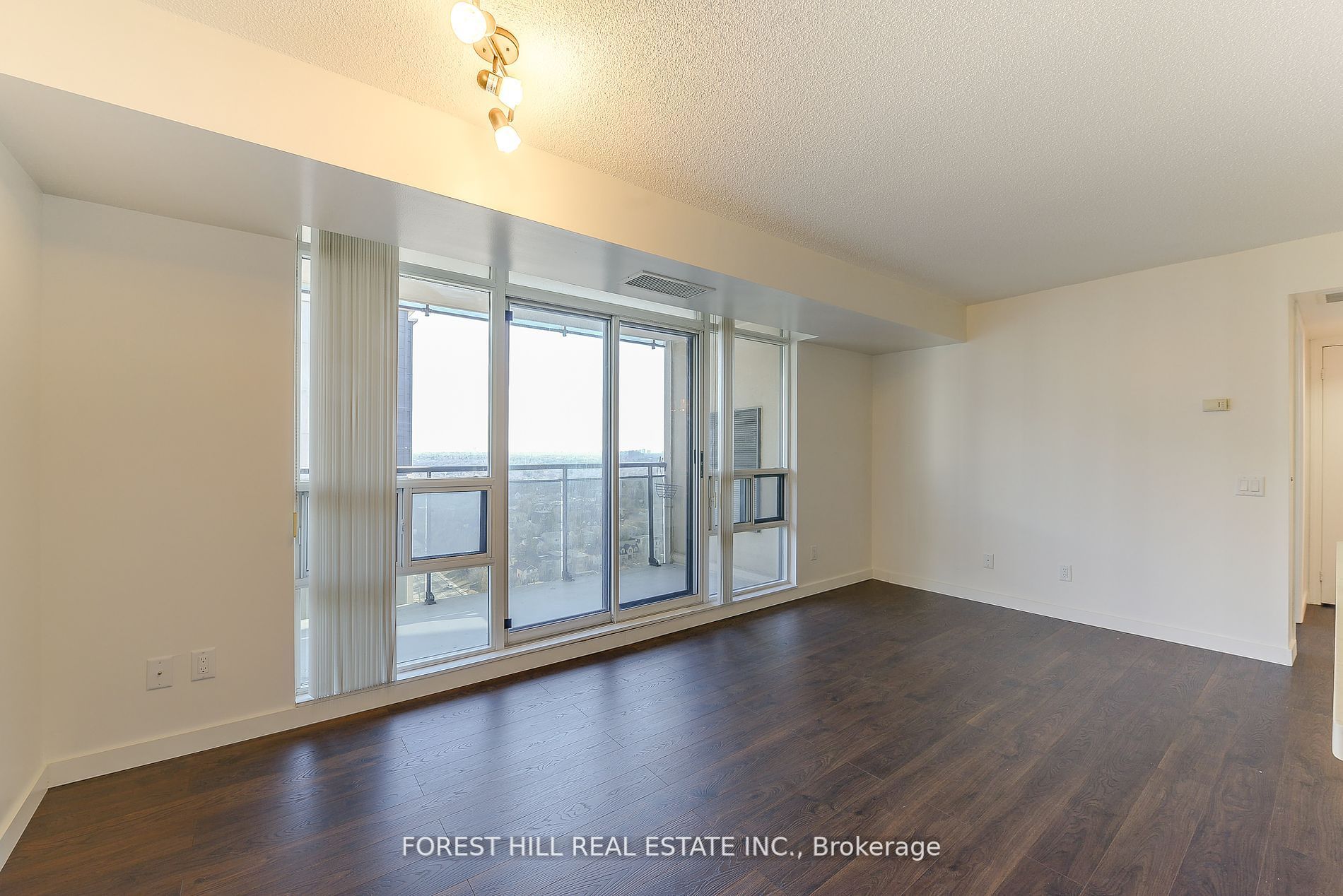 153 Beecroft Road 2711, Toronto, ON M2N 7C5 photo 4