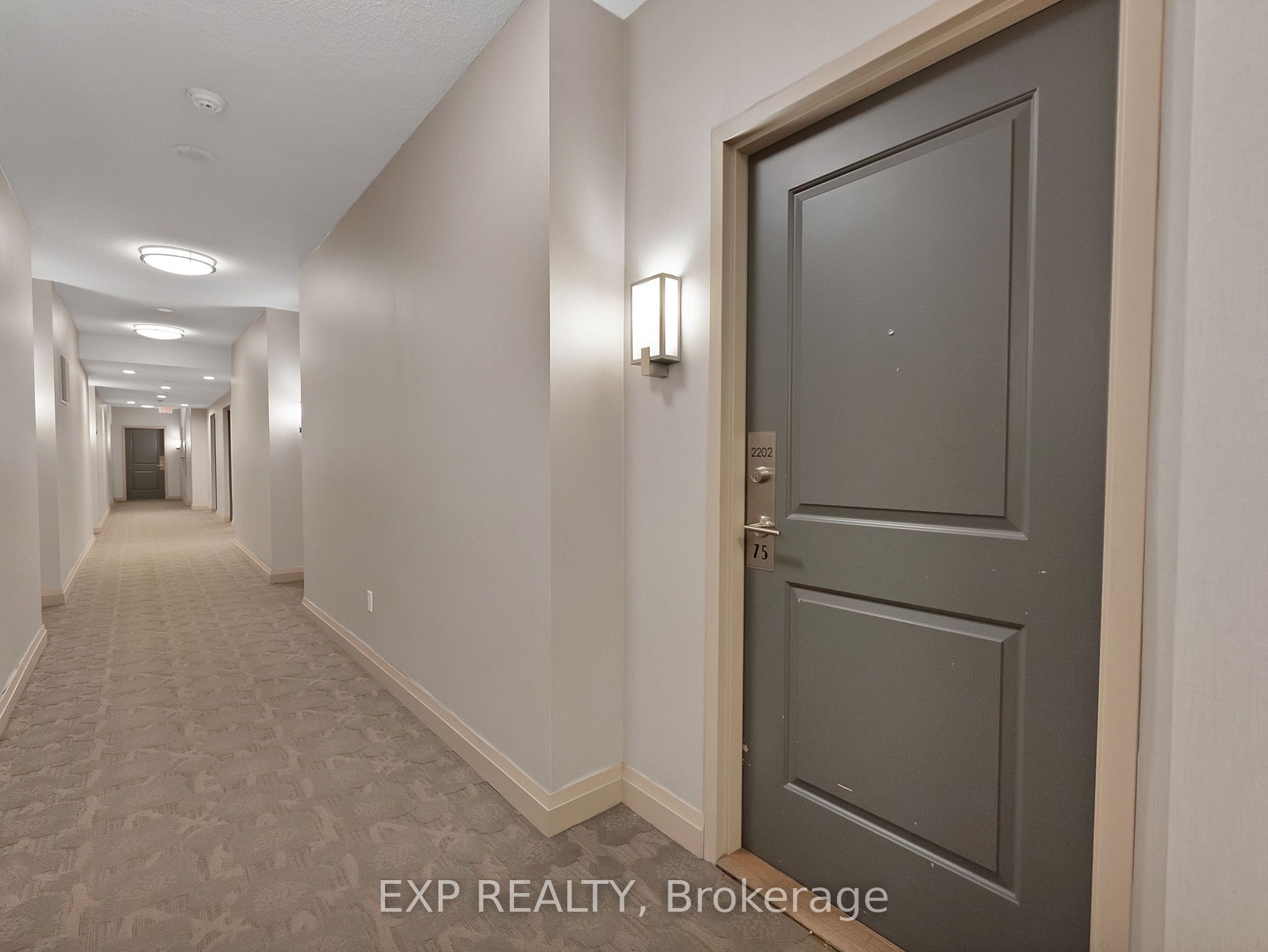 75 East Liberty Street 2202, Toronto, ON M6K 3R3 photo 2