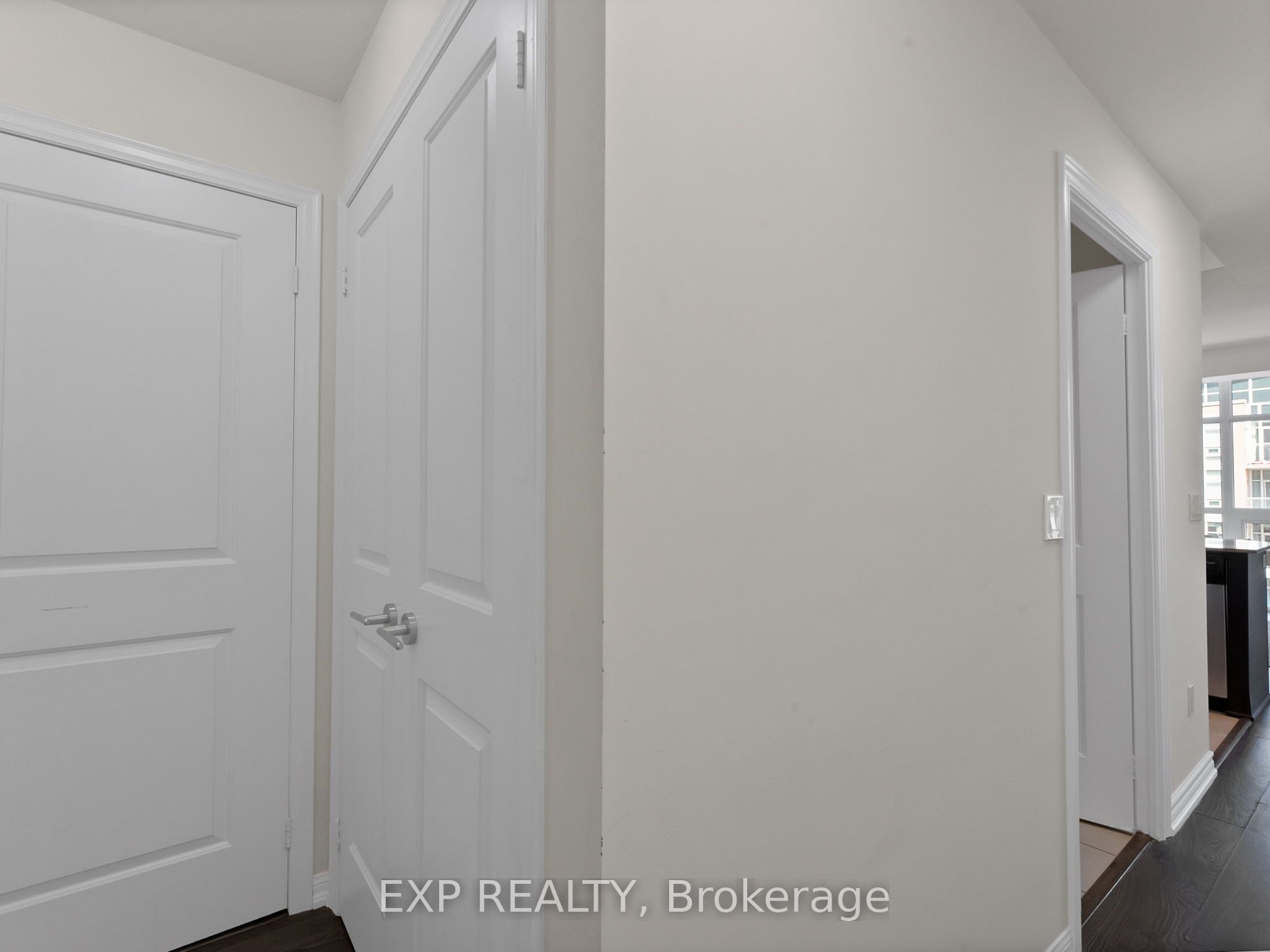 75 East Liberty Street 2202, Toronto, ON M6K 3R3 photo 3