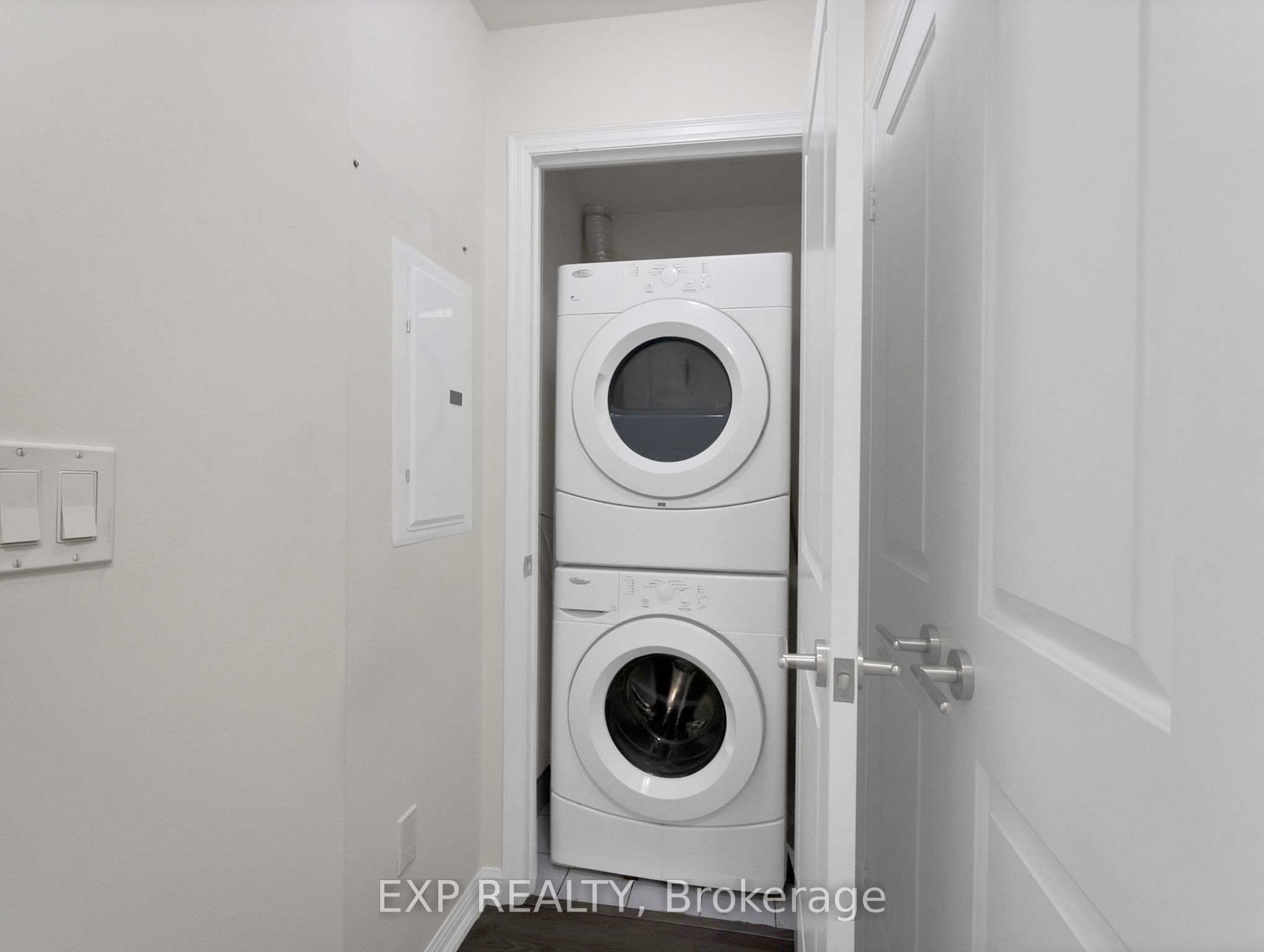 75 East Liberty Street 2202, Toronto, ON M6K 3R3 photo 4