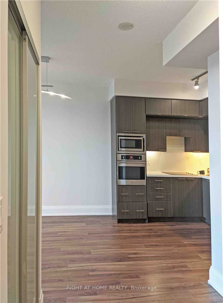 120 Harrison Garden Boulevard 1907, Toronto, ON M2N 0H1 photo 2