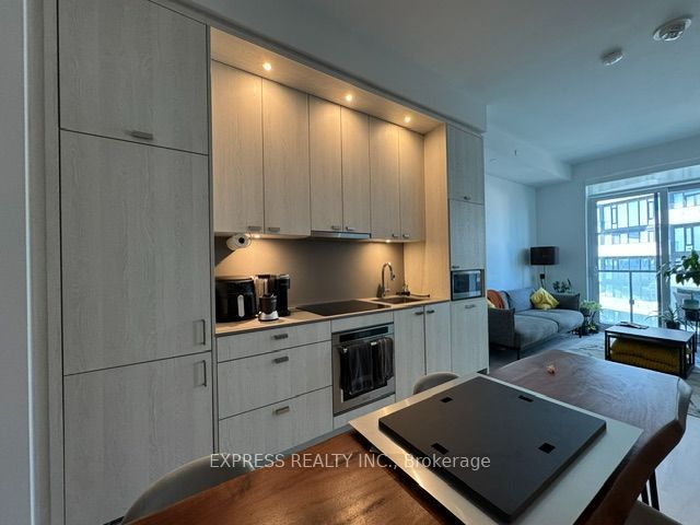 470 Front Street W 2811, Toronto, ON M5V 0V6 photo 5
