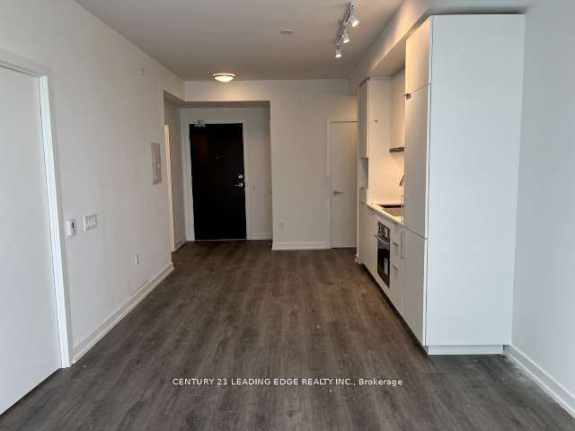 7 Golden Lion Heights N2906, Toronto, ON M2M 0C1 photo 4
