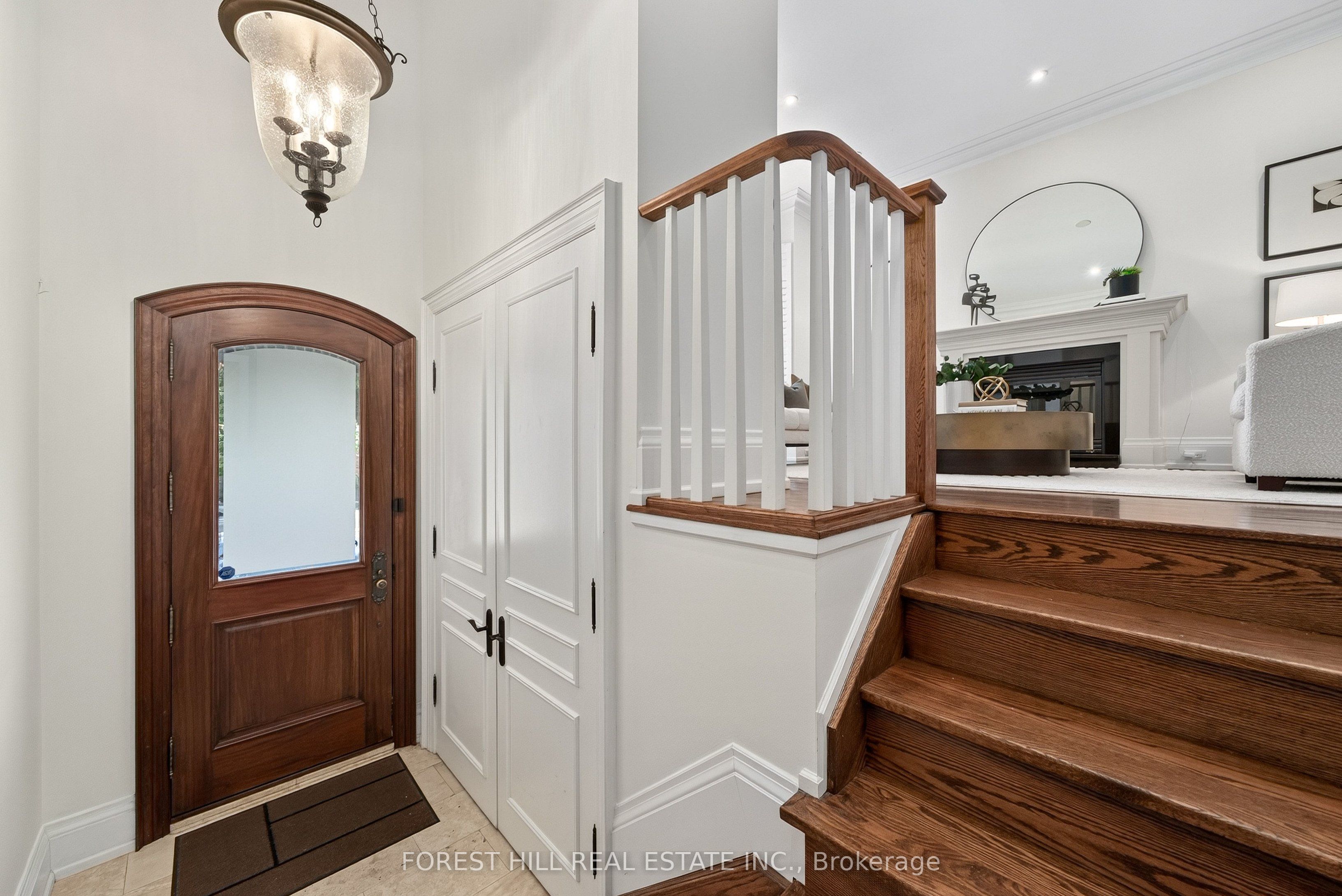 50 Bowood Avenue, Toronto, ON M4N 1Y4 photo 2