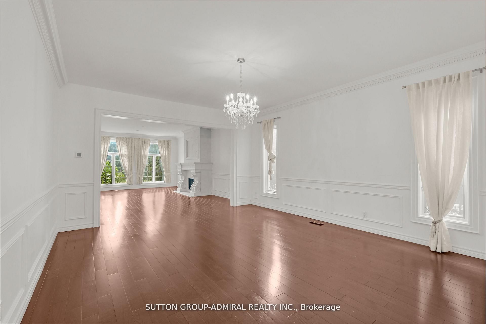 48 Berkindale Drive, Toronto, ON M2L 1Z8 photo 5