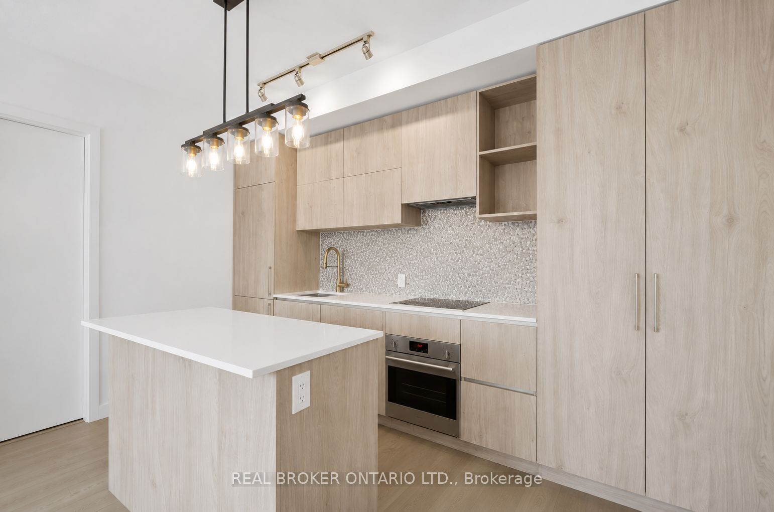 1 Yorkville Avenue 1605, Toronto, ON M4W 0B1 photo 2