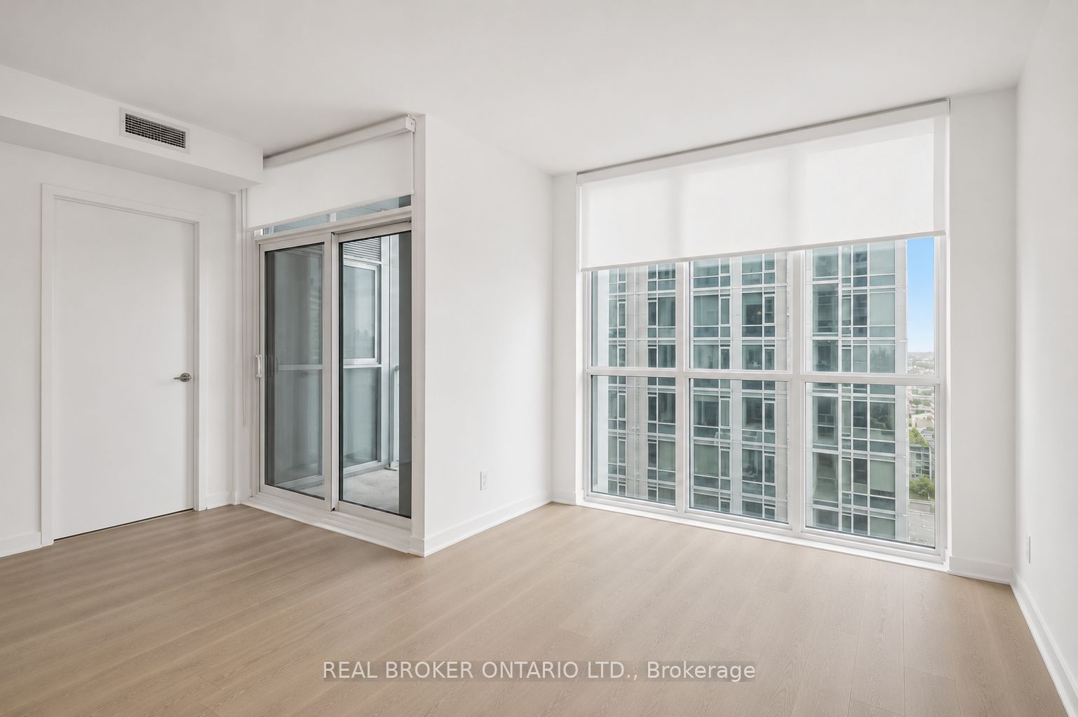 1 Yorkville Avenue 1605, Toronto, ON M4W 0B1 photo 4