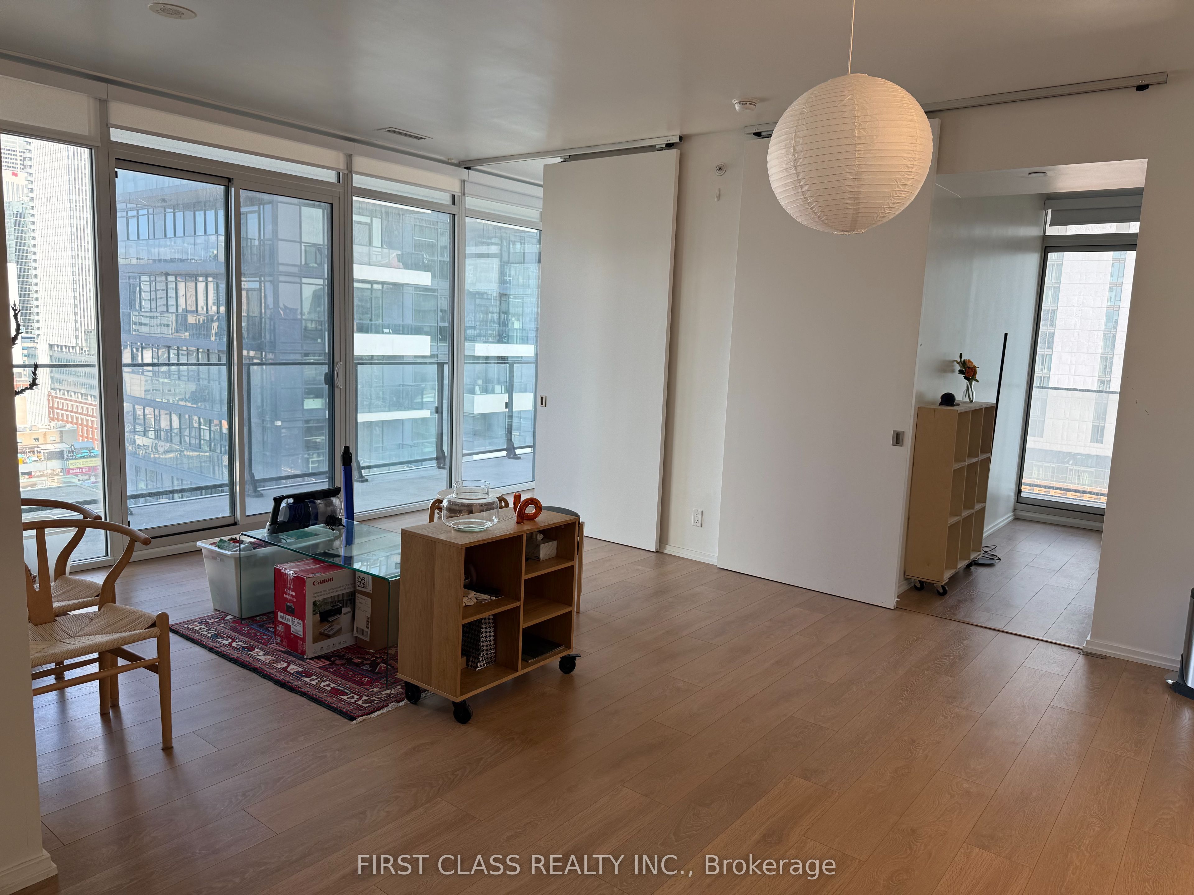125 Peter Street 1609, Toronto, ON M5V 2G9 photo 4