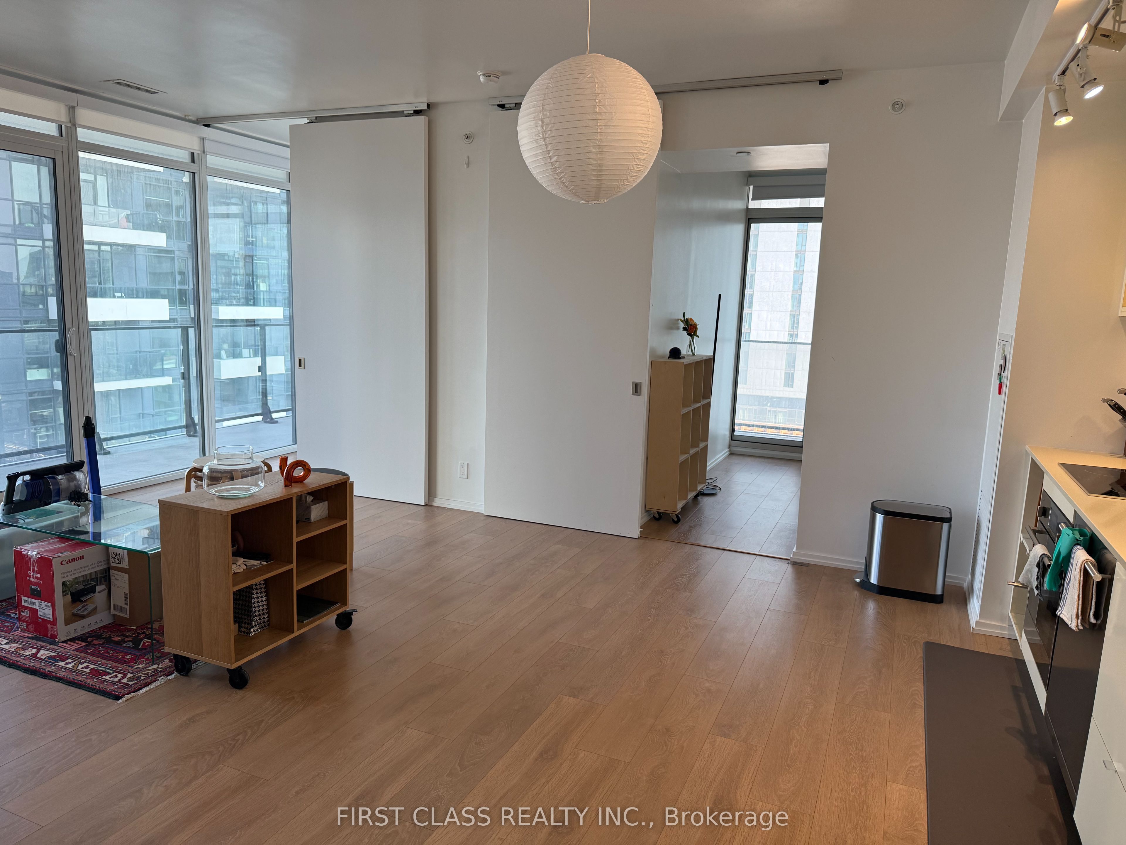 125 Peter Street 1609, Toronto, ON M5V 2G9 photo 5