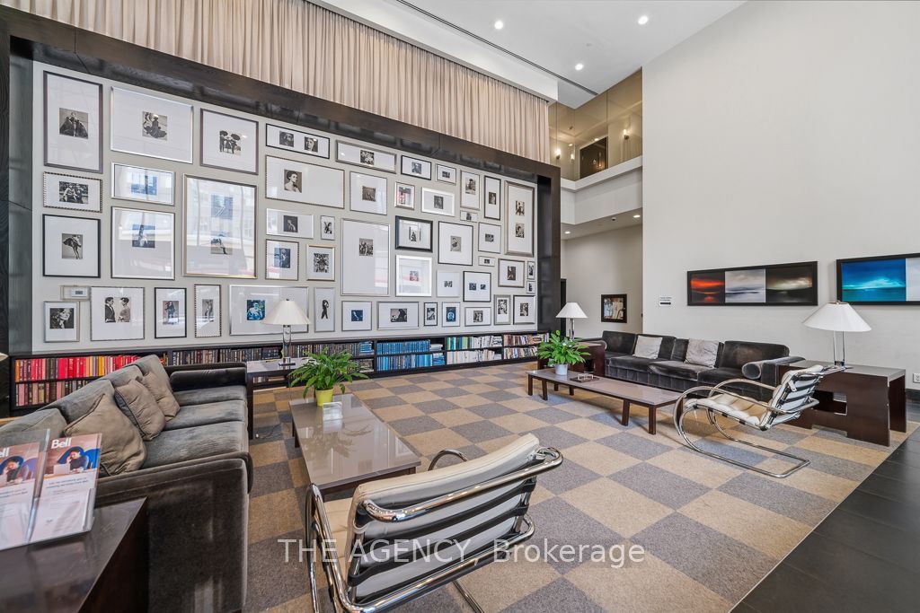 438 King Street W 1314, Toronto, ON M5V 3T9 photo 5