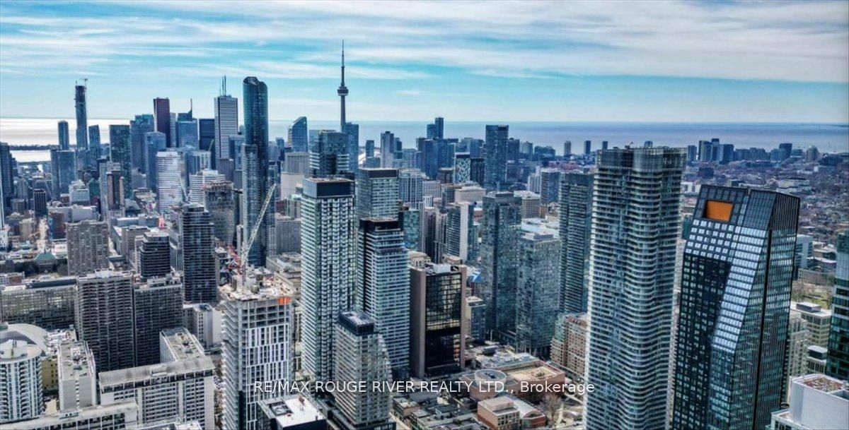 55 Charles Street E 3808, Toronto, ON M4Y 0J1 photo 2