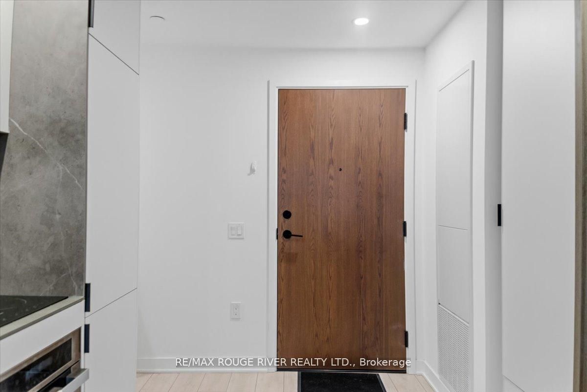 55 Charles Street E 3808, Toronto, ON M4Y 0J1 photo 4