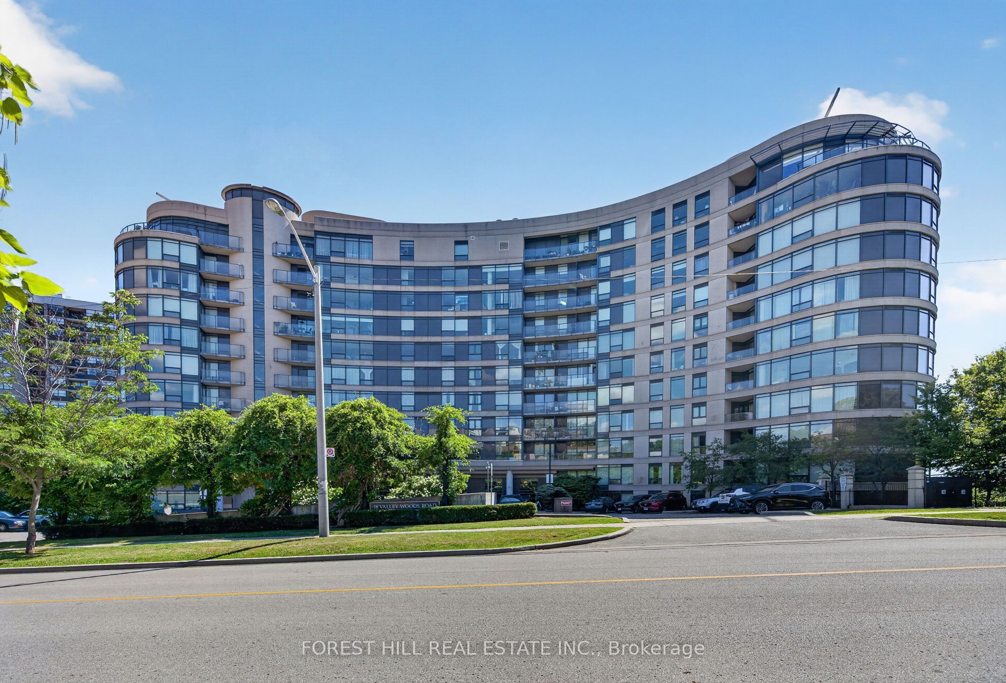 18 Valley Woods Road PH310, Toronto, ON M3A 0A1 photo 2