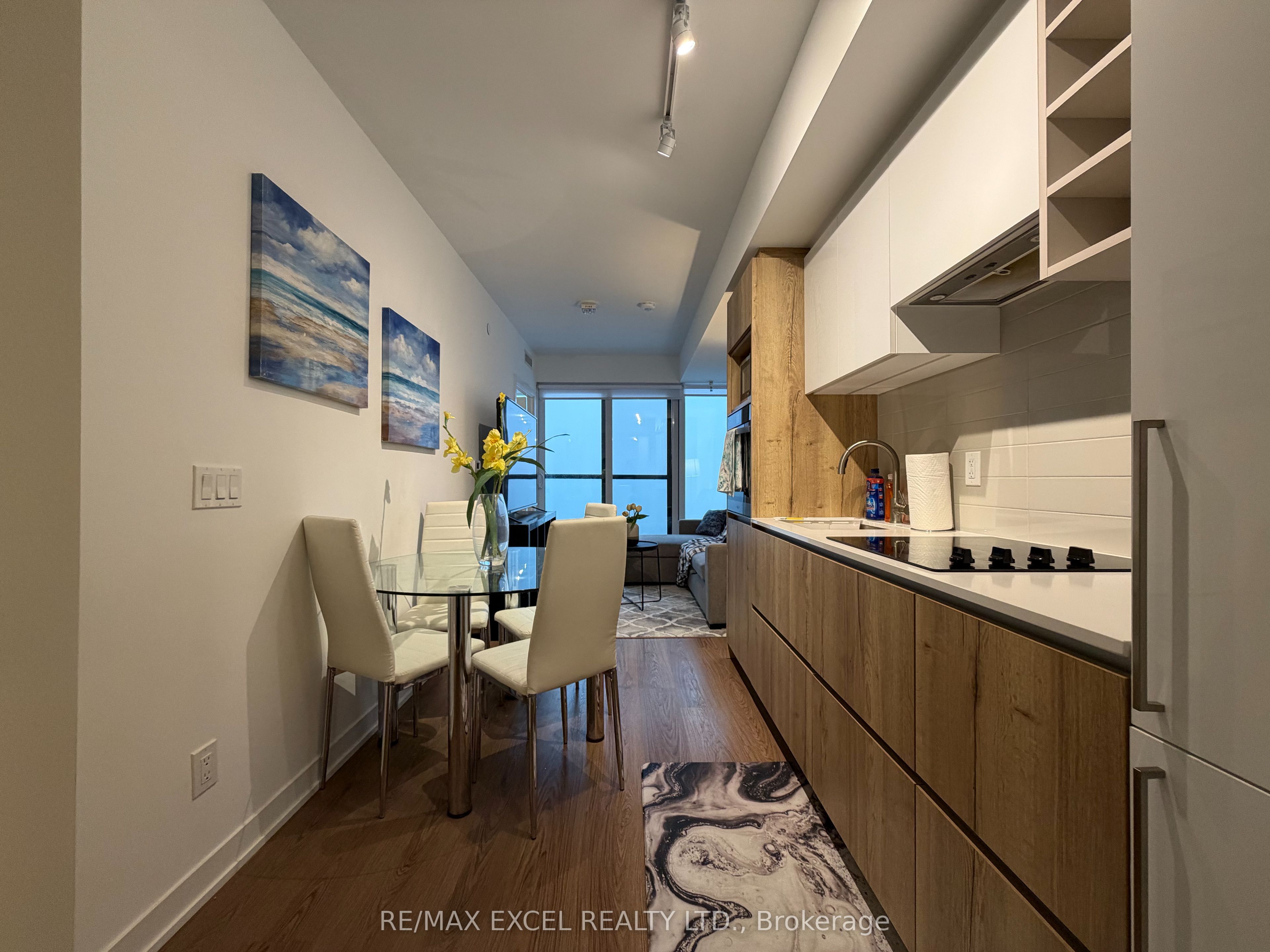 319 Jarvis Street 4808, Toronto, ON M5B 0C8 photo 2
