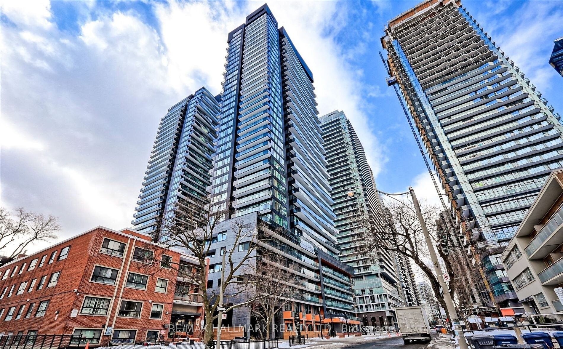 127 Broadway Avenue 1810, Toronto, ON M4P 1V4