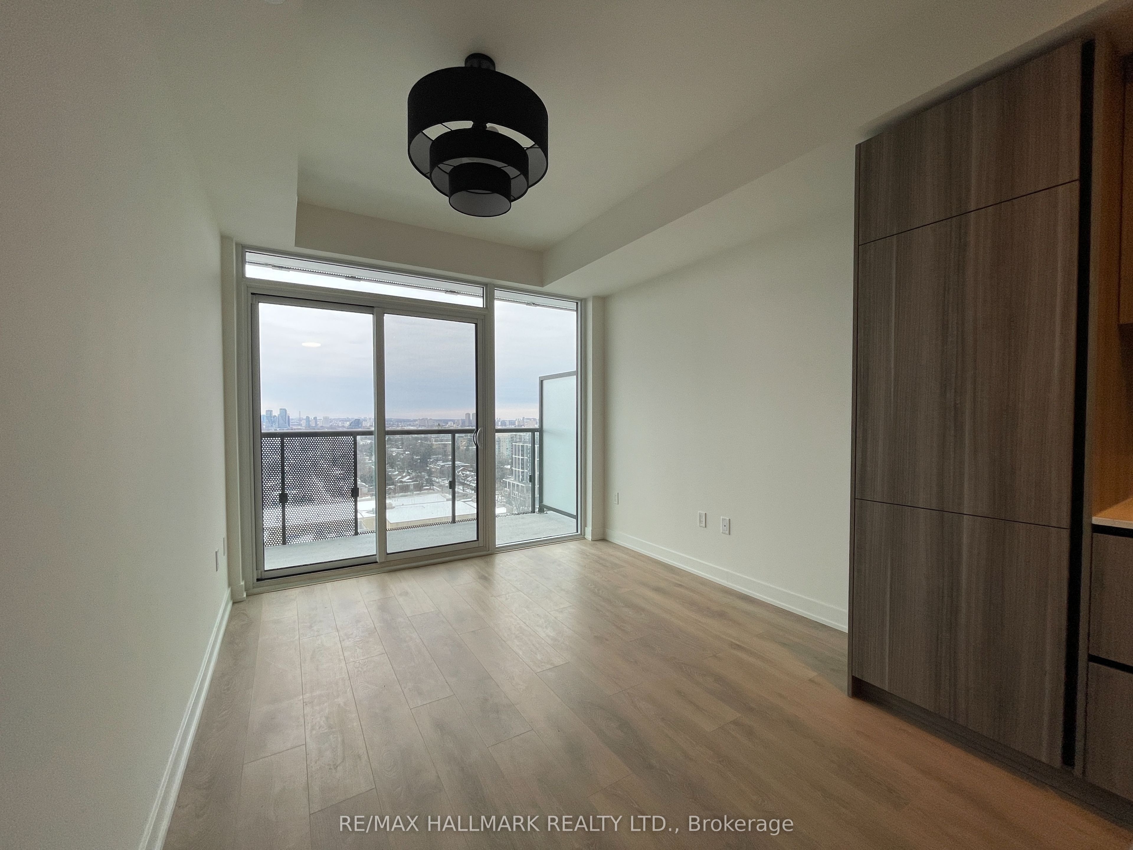 127 Broadway Avenue 1810, Toronto, ON M4P 1V4 photo 4