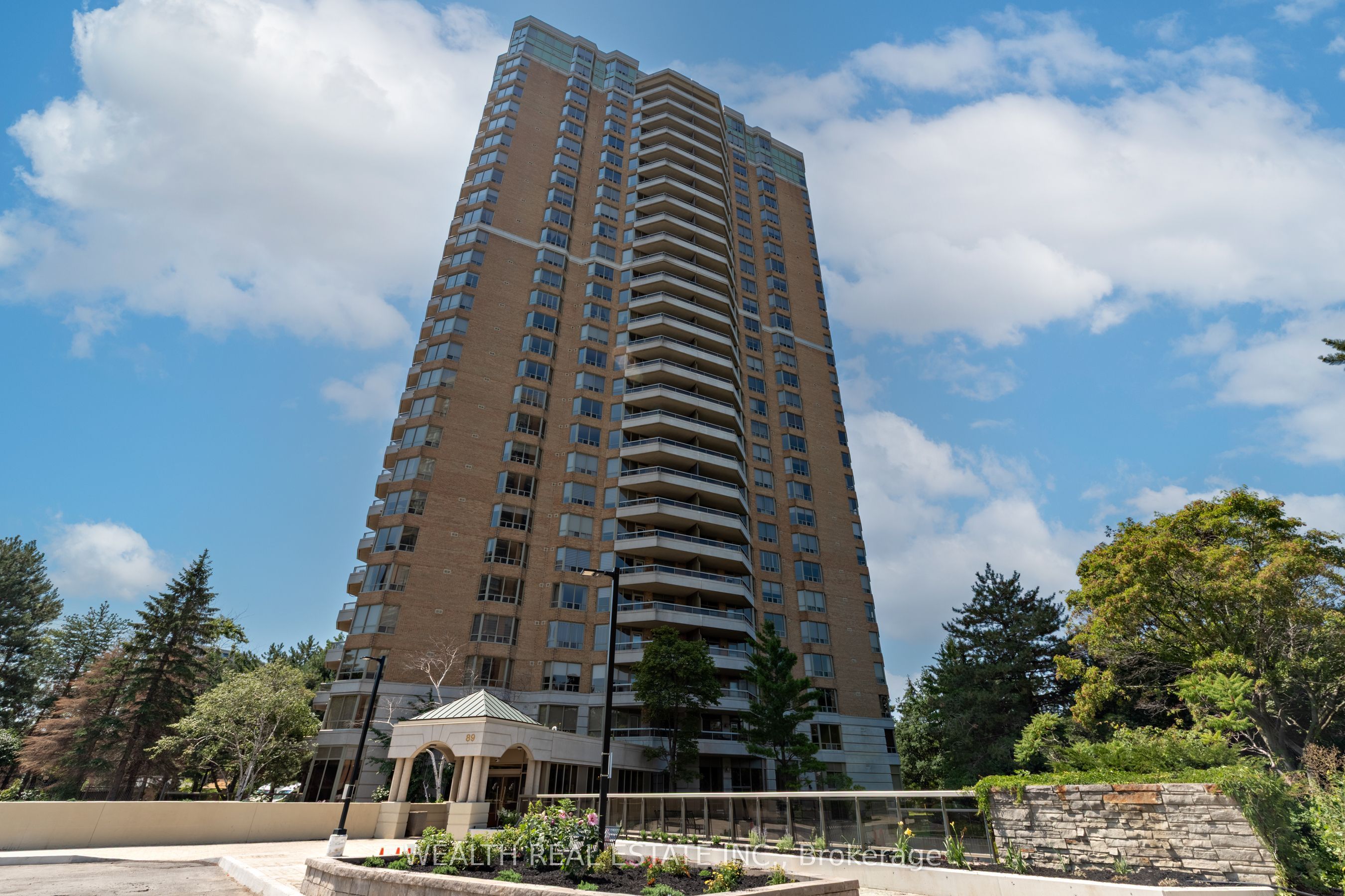 89 Skymark Drive 813, Toronto, ON M2H 3S6