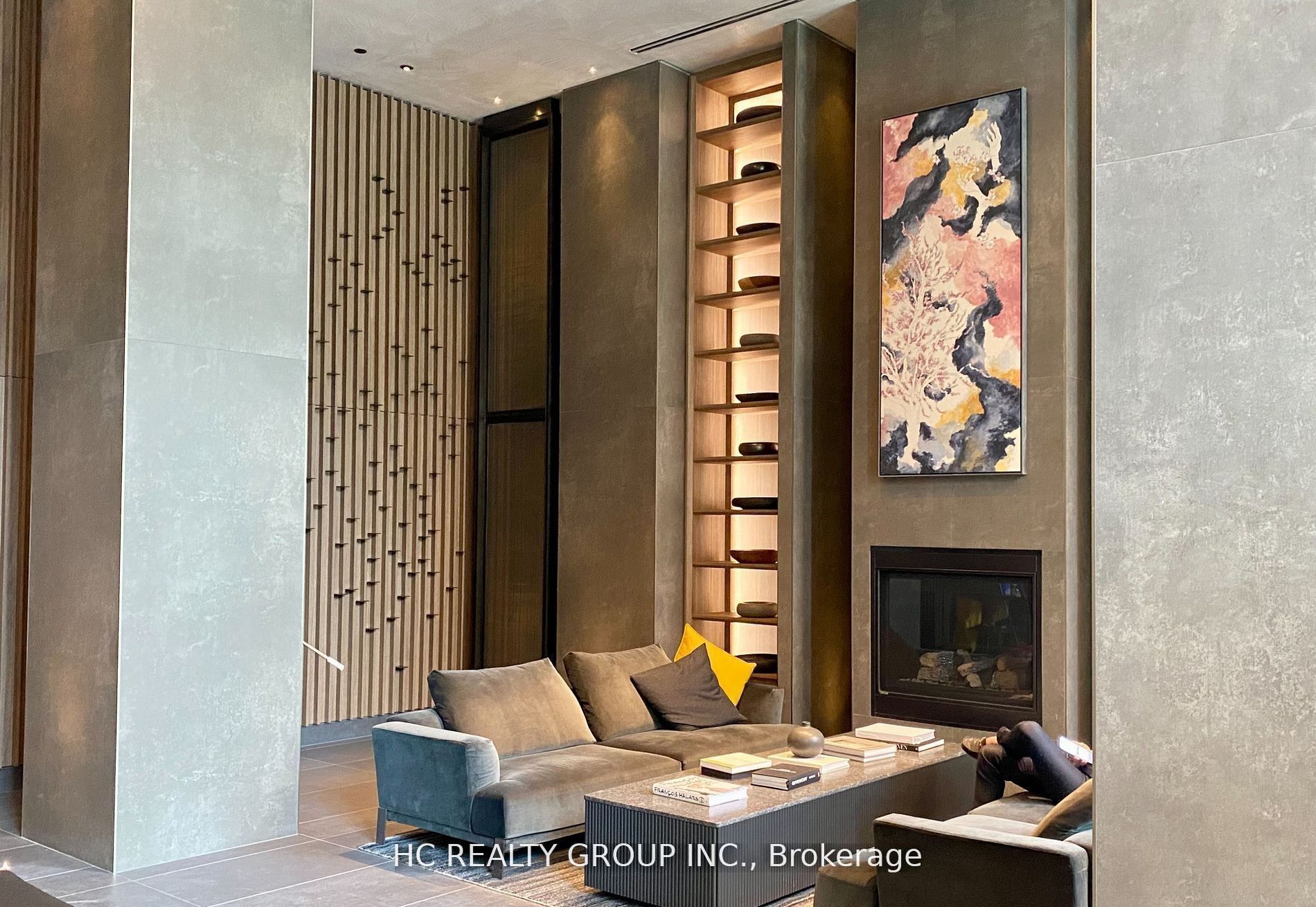55 Charles Street E 1311, Toronto, ON M4Y 0J1 photo 2