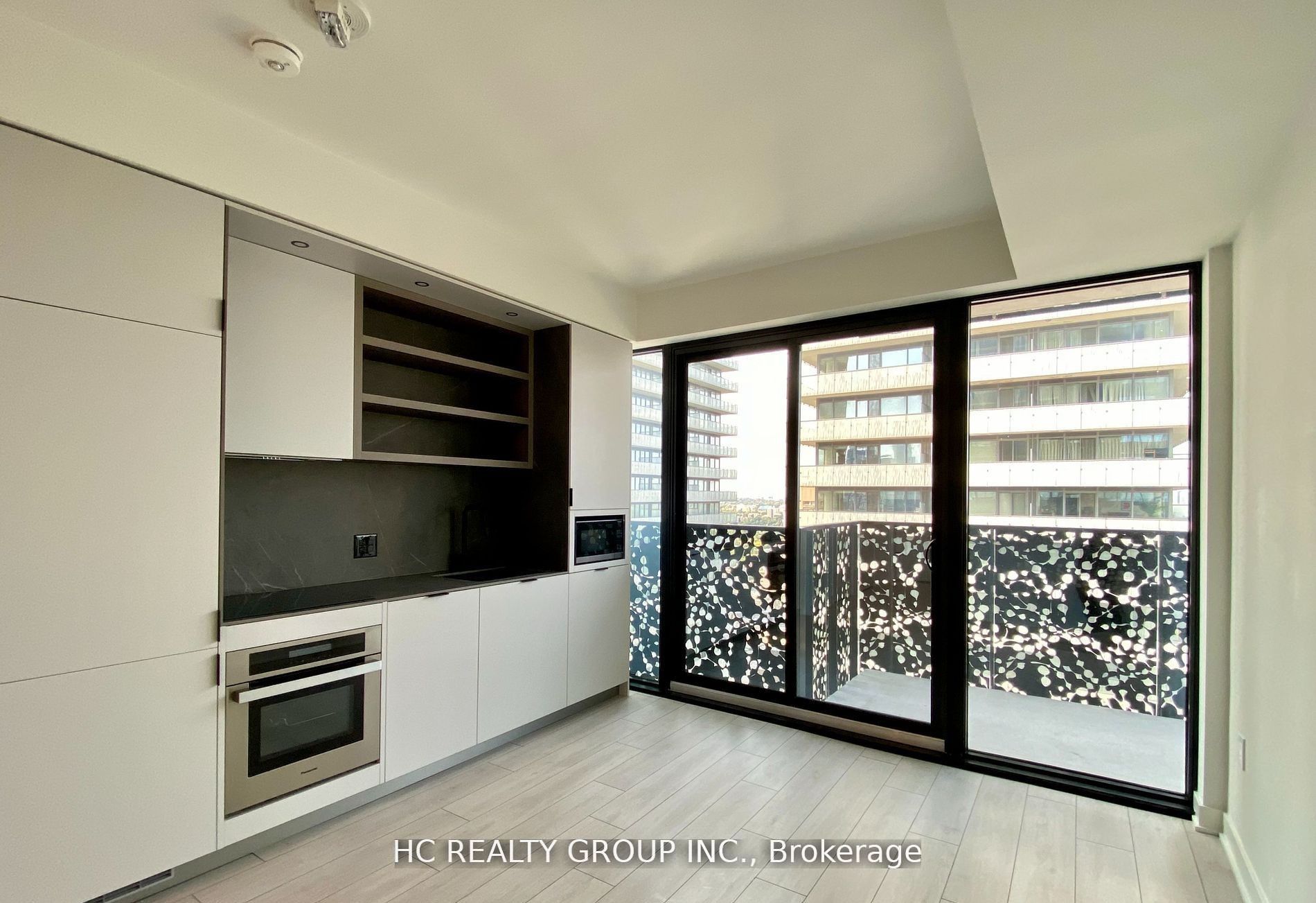 55 Charles Street E 1311, Toronto, ON M4Y 0J1 photo 3