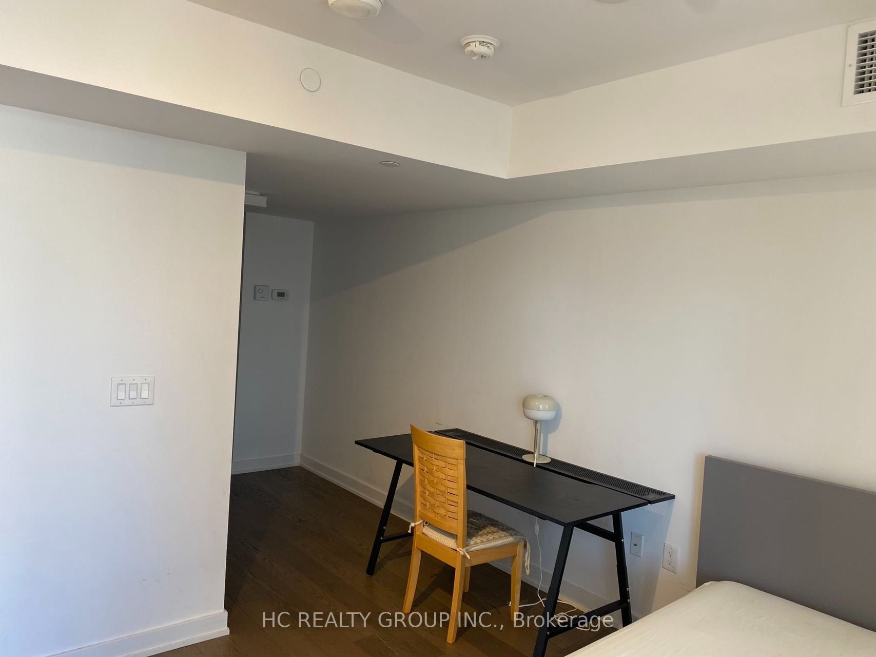 11 Wellesley Unit 1910 Street 1910, Toronto, ON M4Y 0G4 photo 5