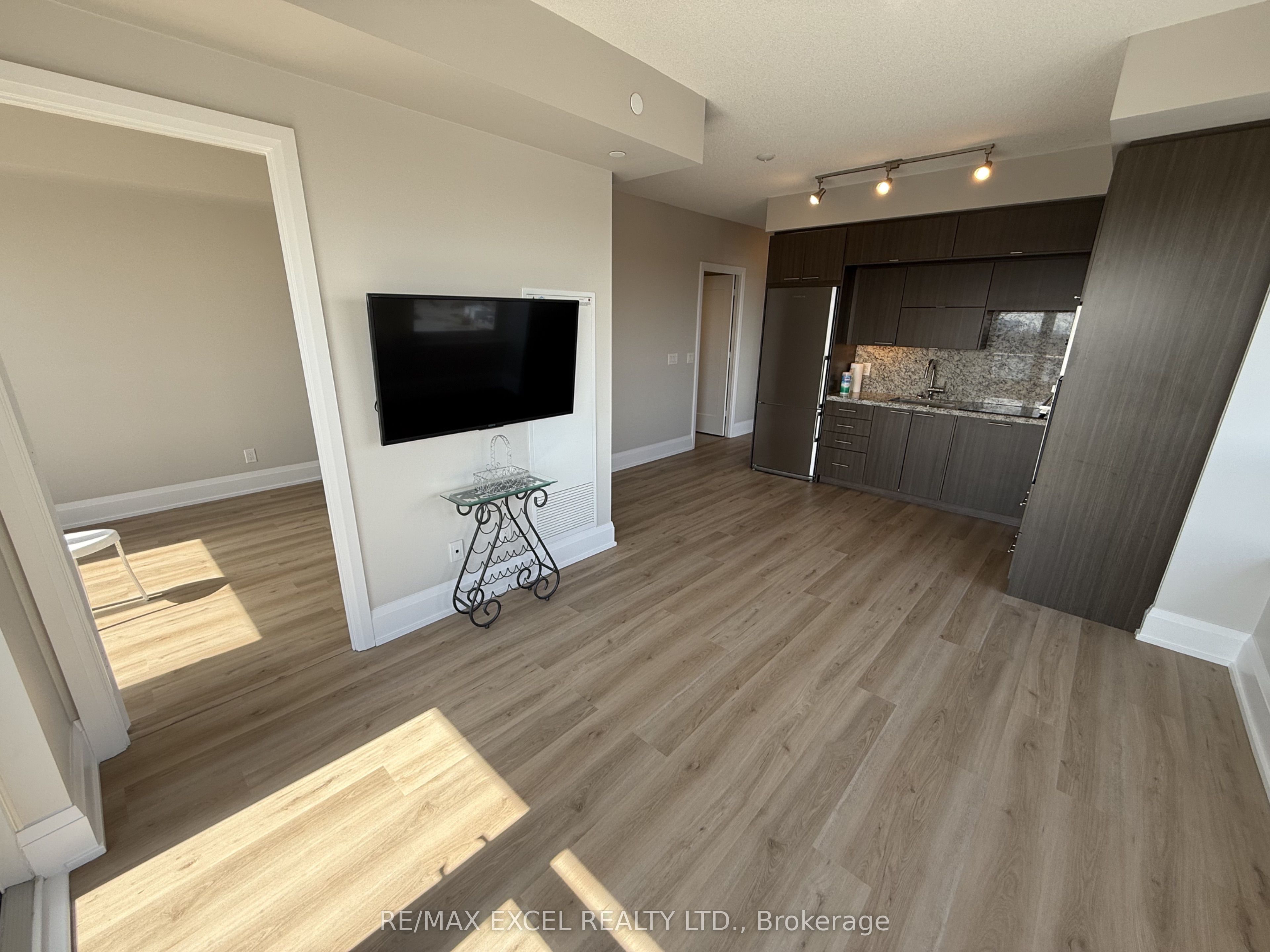 120 Harrison Garden Boulevard 906, Toronto, ON M2N 0H1 photo 2