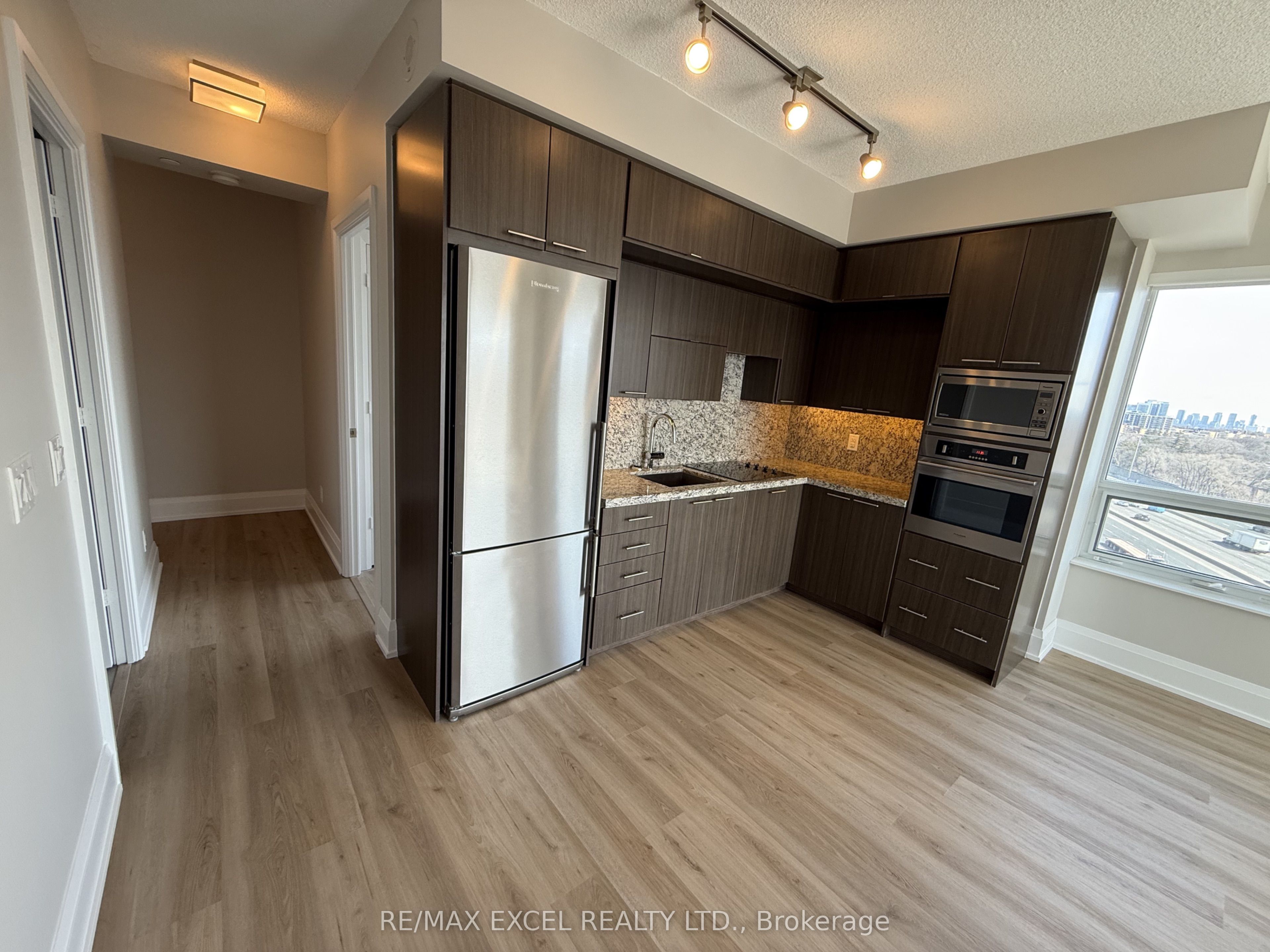 120 Harrison Garden Boulevard 906, Toronto, ON M2N 0H1 photo 5
