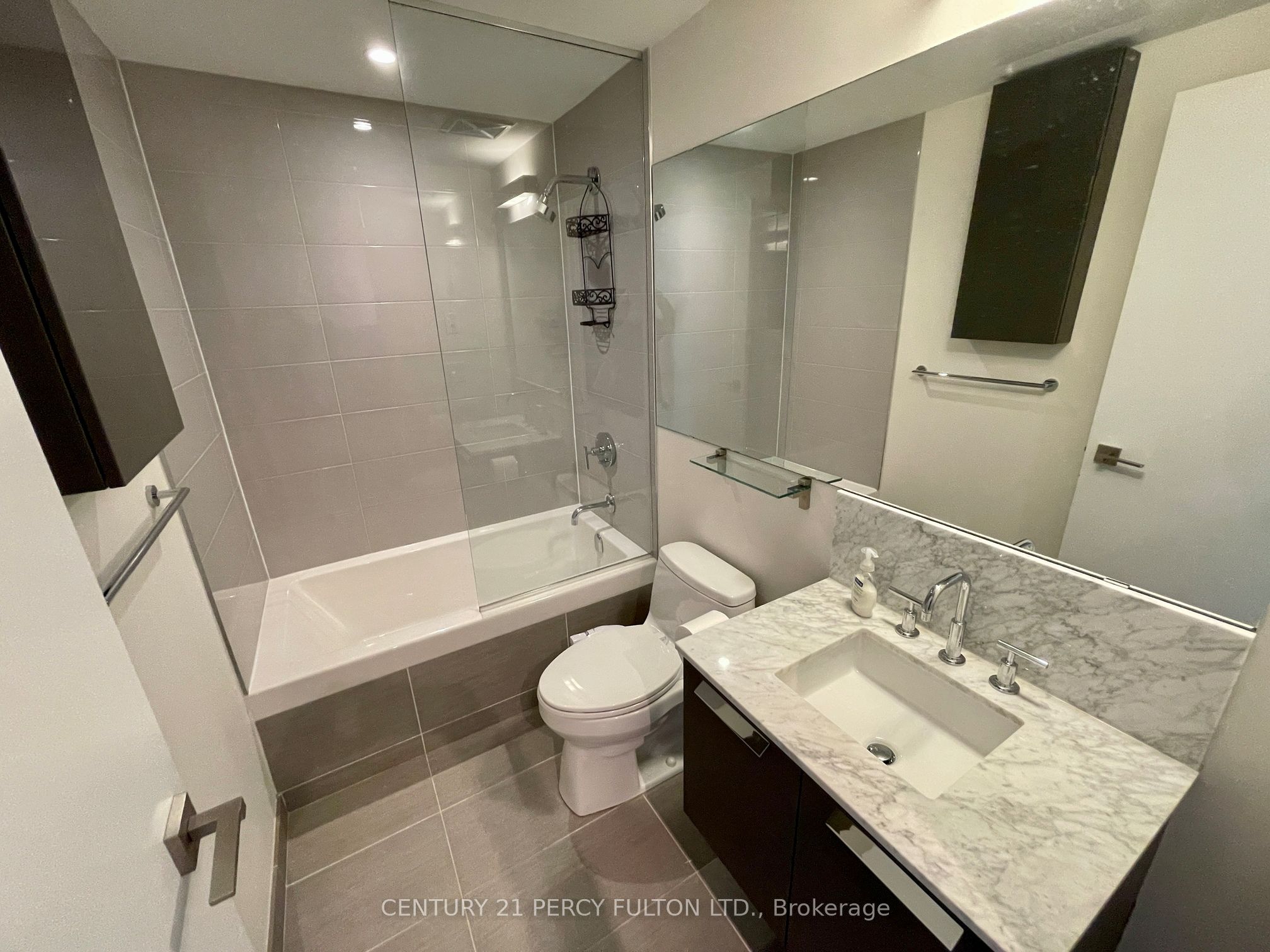 50 Charles Street E 2108, Toronto, ON M4Y 1T1 photo 5