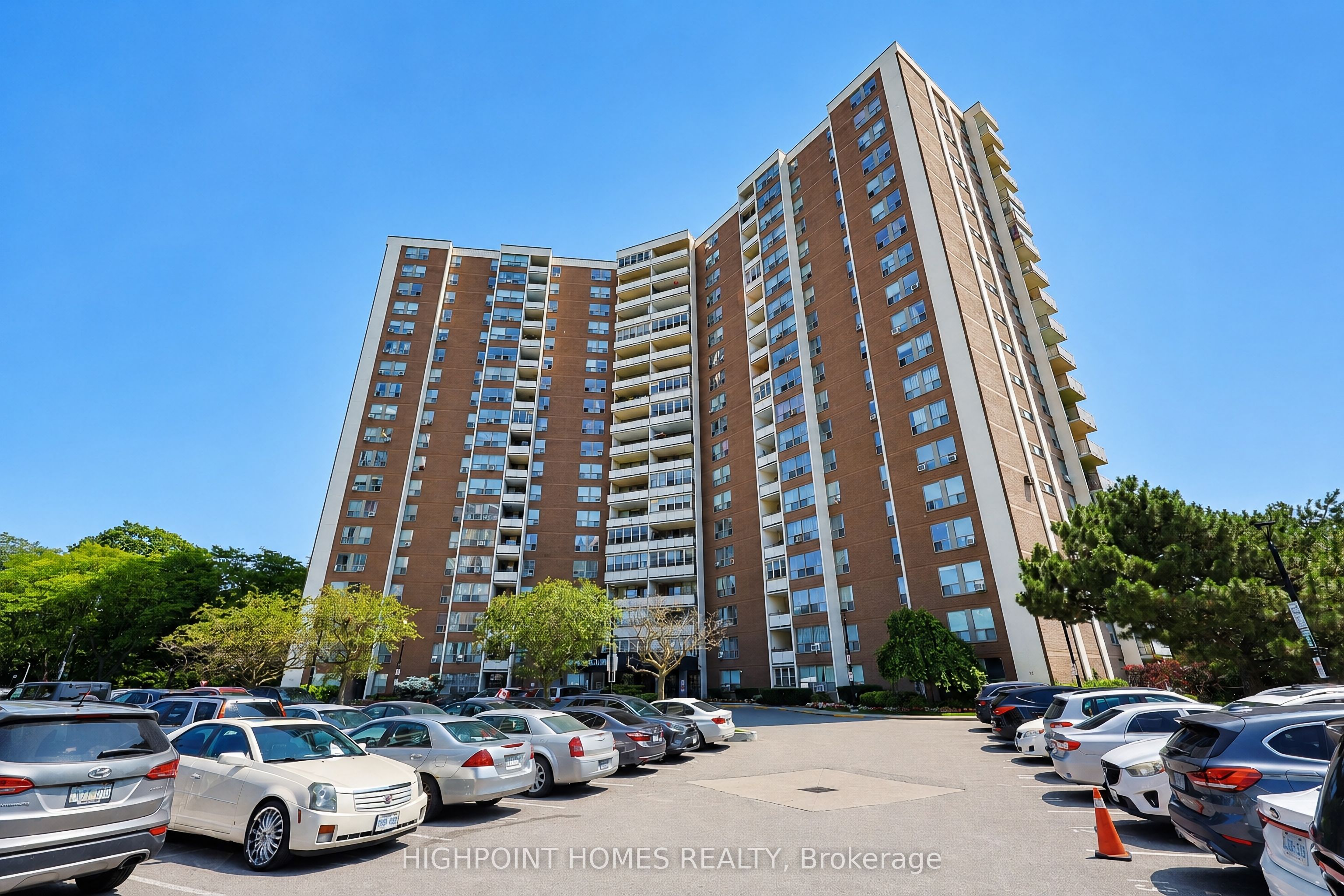 60 Pavane Link Way NE 301, Toronto, ON M3C 1A1