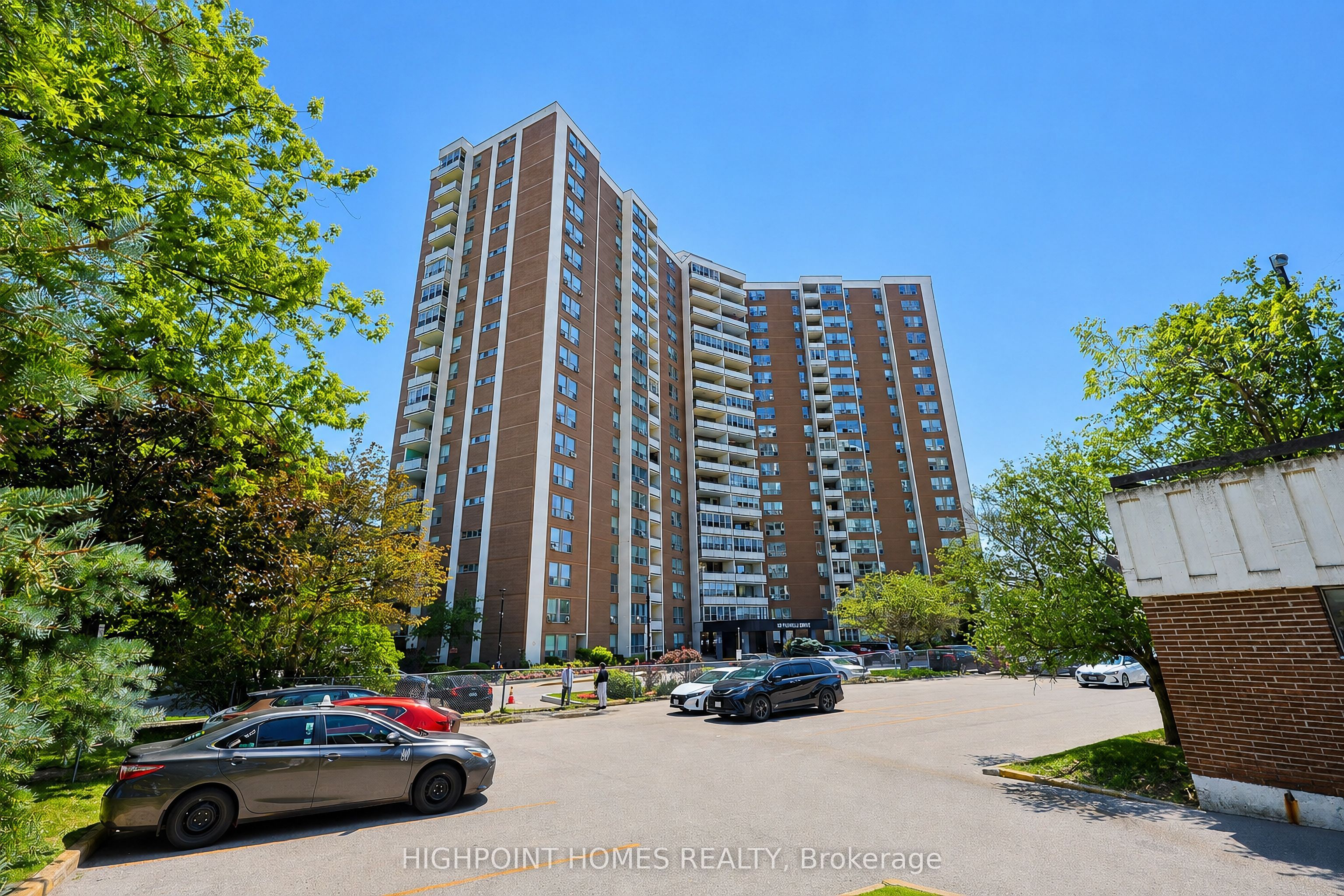 60 Pavane Link Way NE 301, Toronto, ON M3C 1A1 photo 3