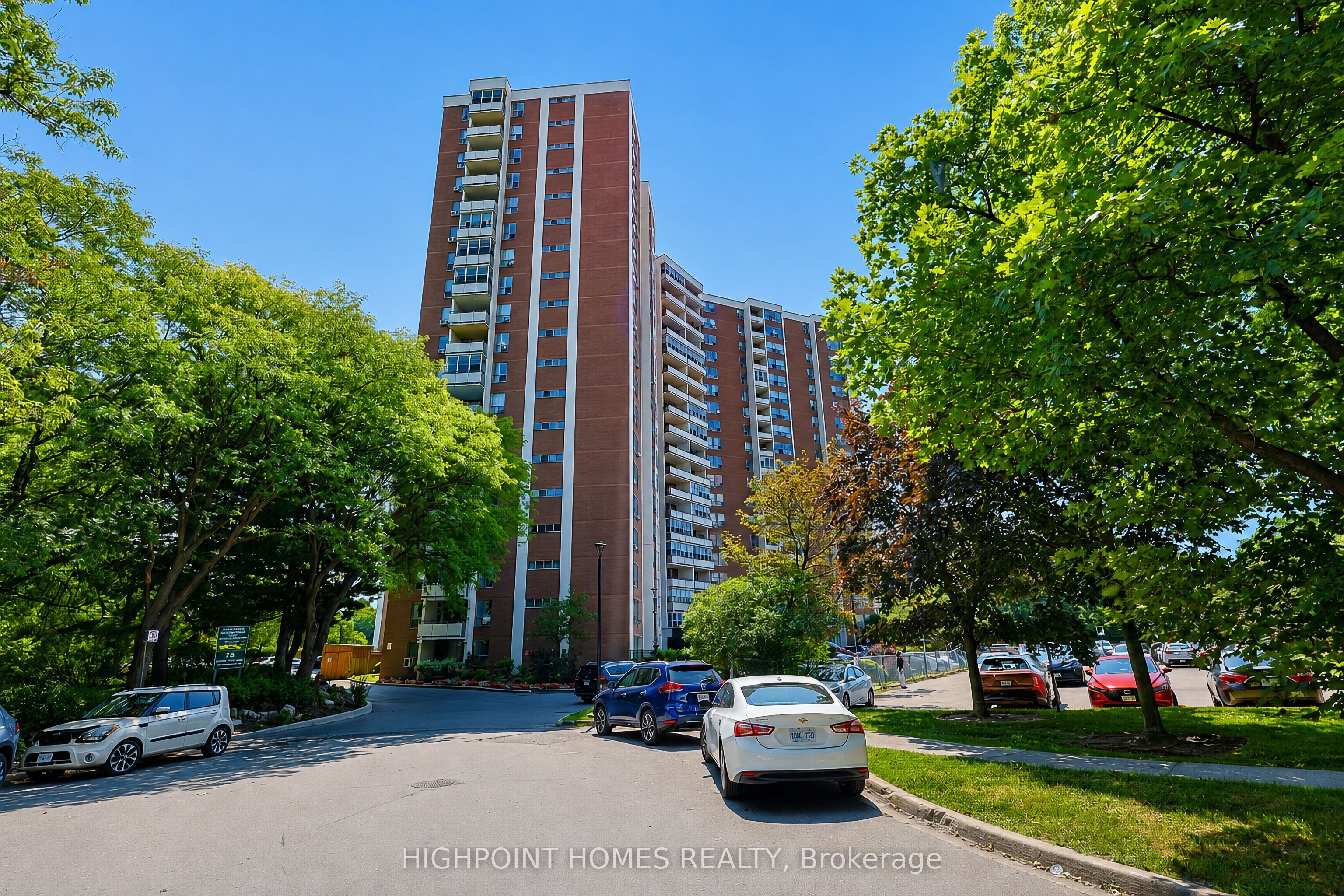 60 Pavane Link Way NE 301, Toronto, ON M3C 1A1 photo 4