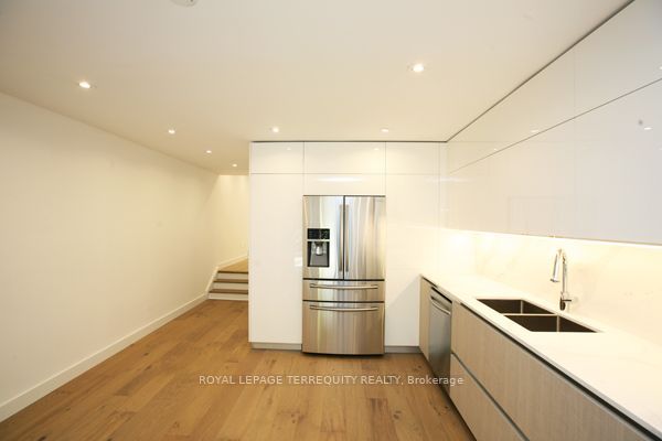 48 Mcgill Street, Toronto, ON M5B 1H2 photo 2