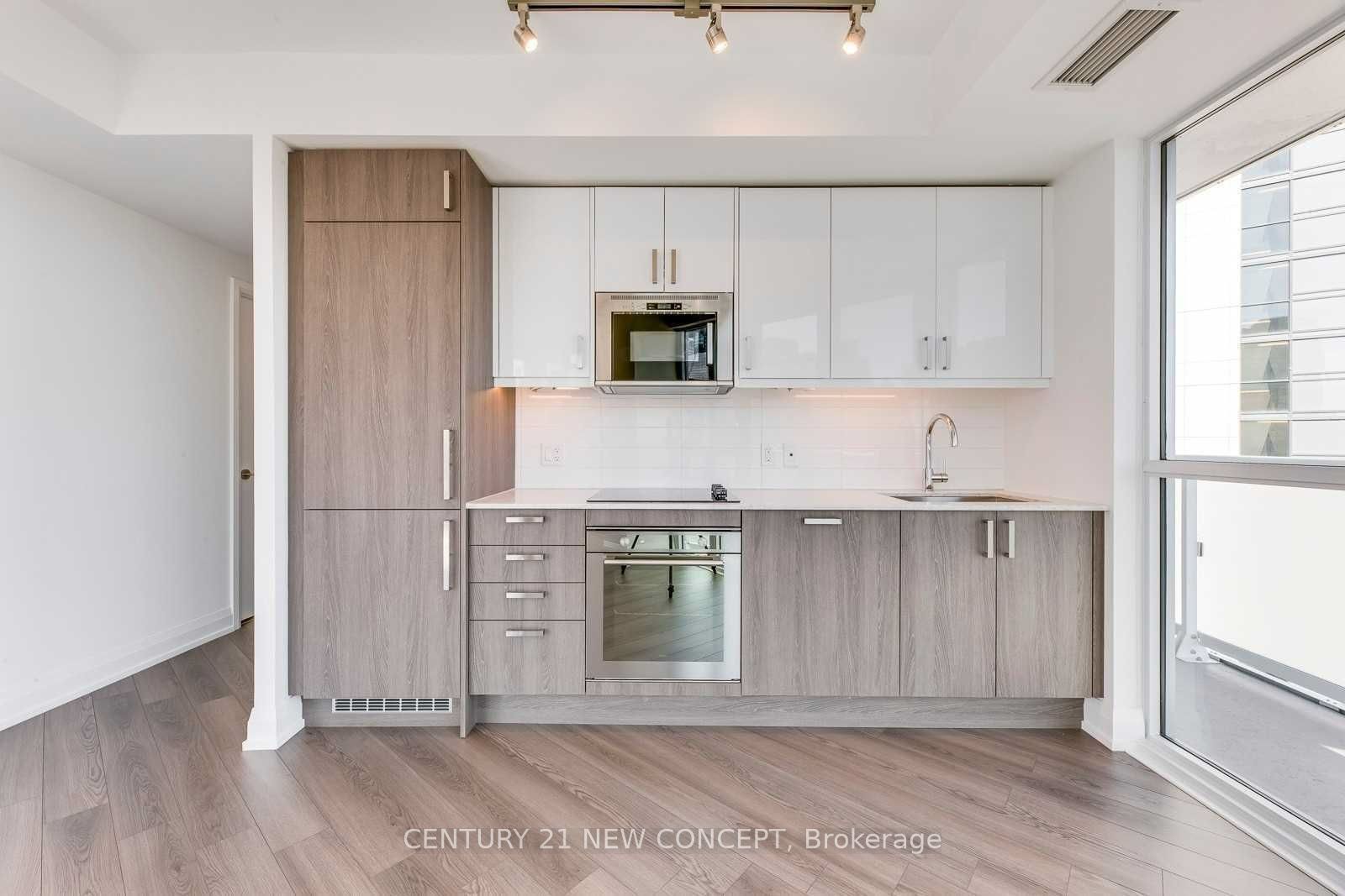 77 Mutual Street 3004, Toronto, ON M5B 2A9 photo 5