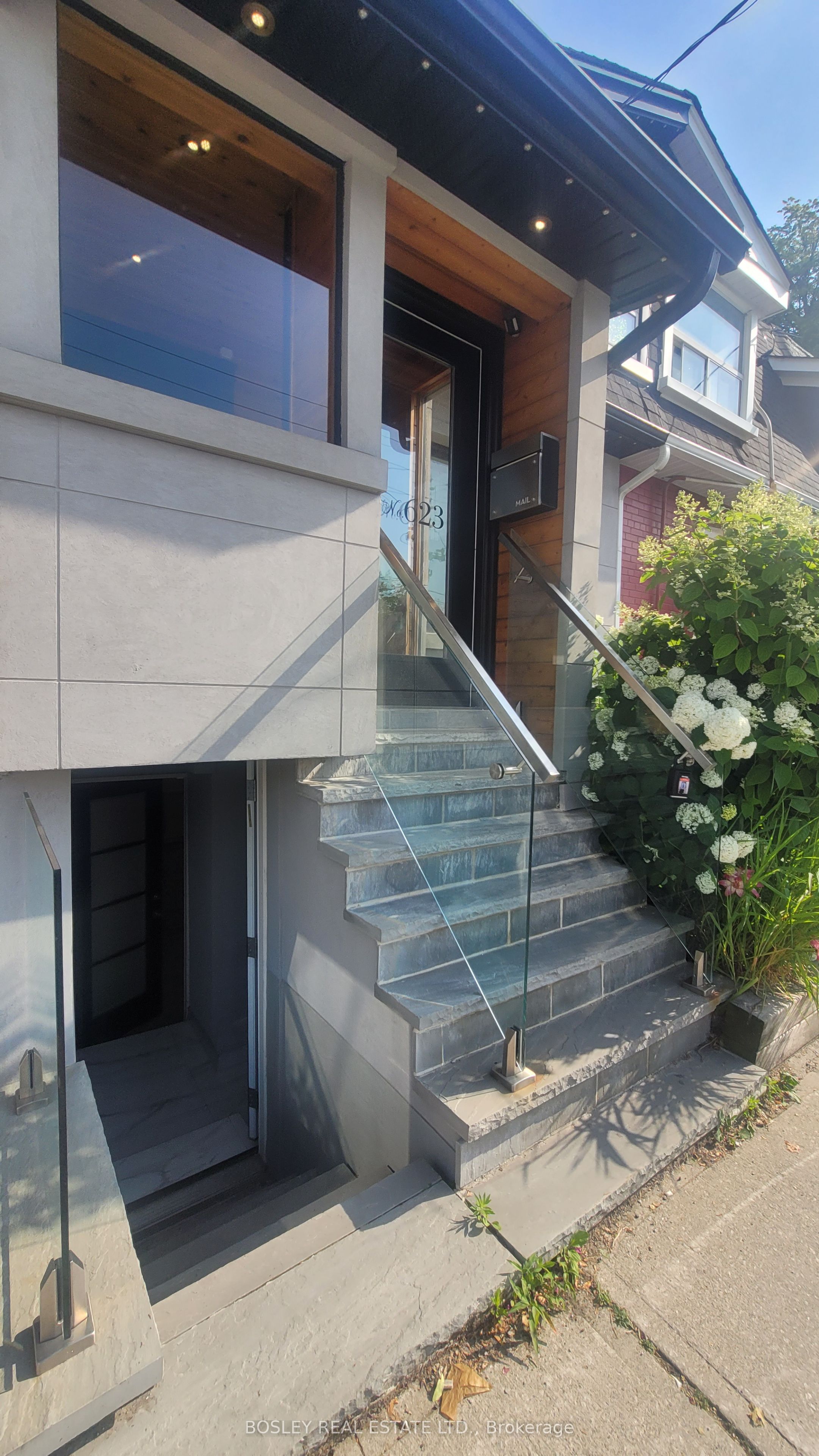 623 Dupont Street Lower Level, Toronto, ON M6G 1Z3 photo 3