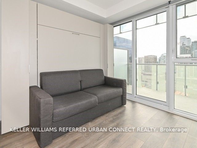 15 Lower Jarvis Street 2209, Toronto, ON M5E 1R7
