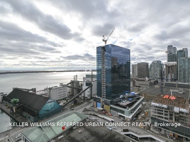 15 Lower Jarvis Street 2209, Toronto, ON M5E 1R7 photo 3