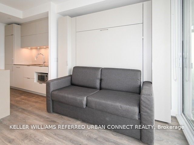 15 Lower Jarvis Street 2209, Toronto, ON M5E 1R7 photo 5