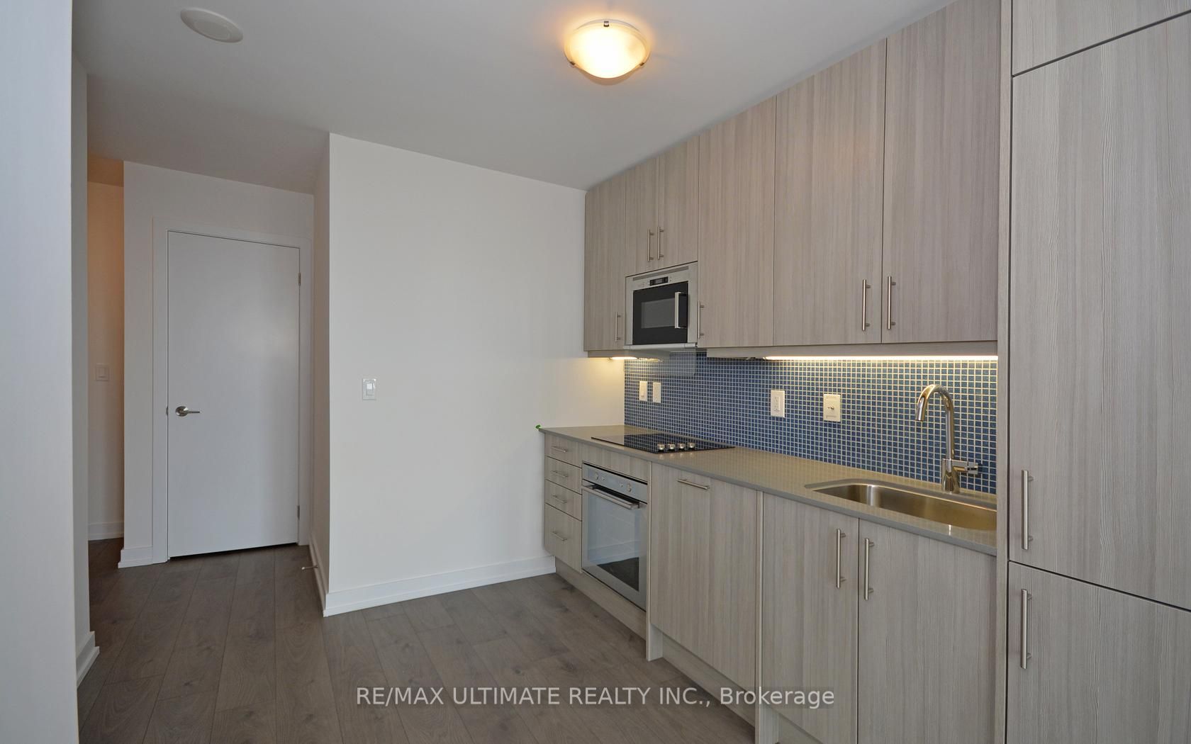 297 College Street 1510, Toronto, ON M5T 1S2 photo 3