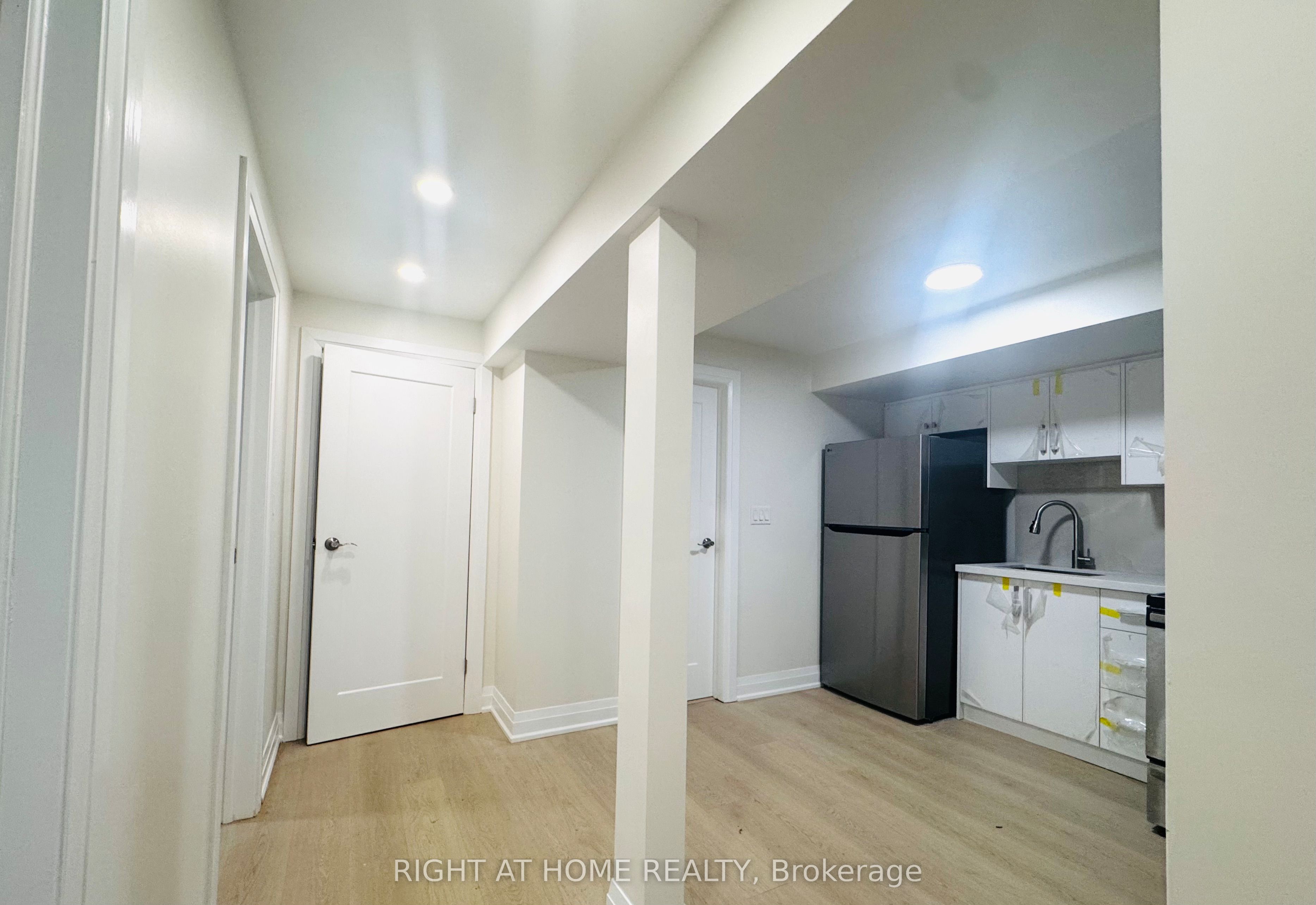 26 Goodview Road Basement, Toronto, ON M2J 2K5 photo 3