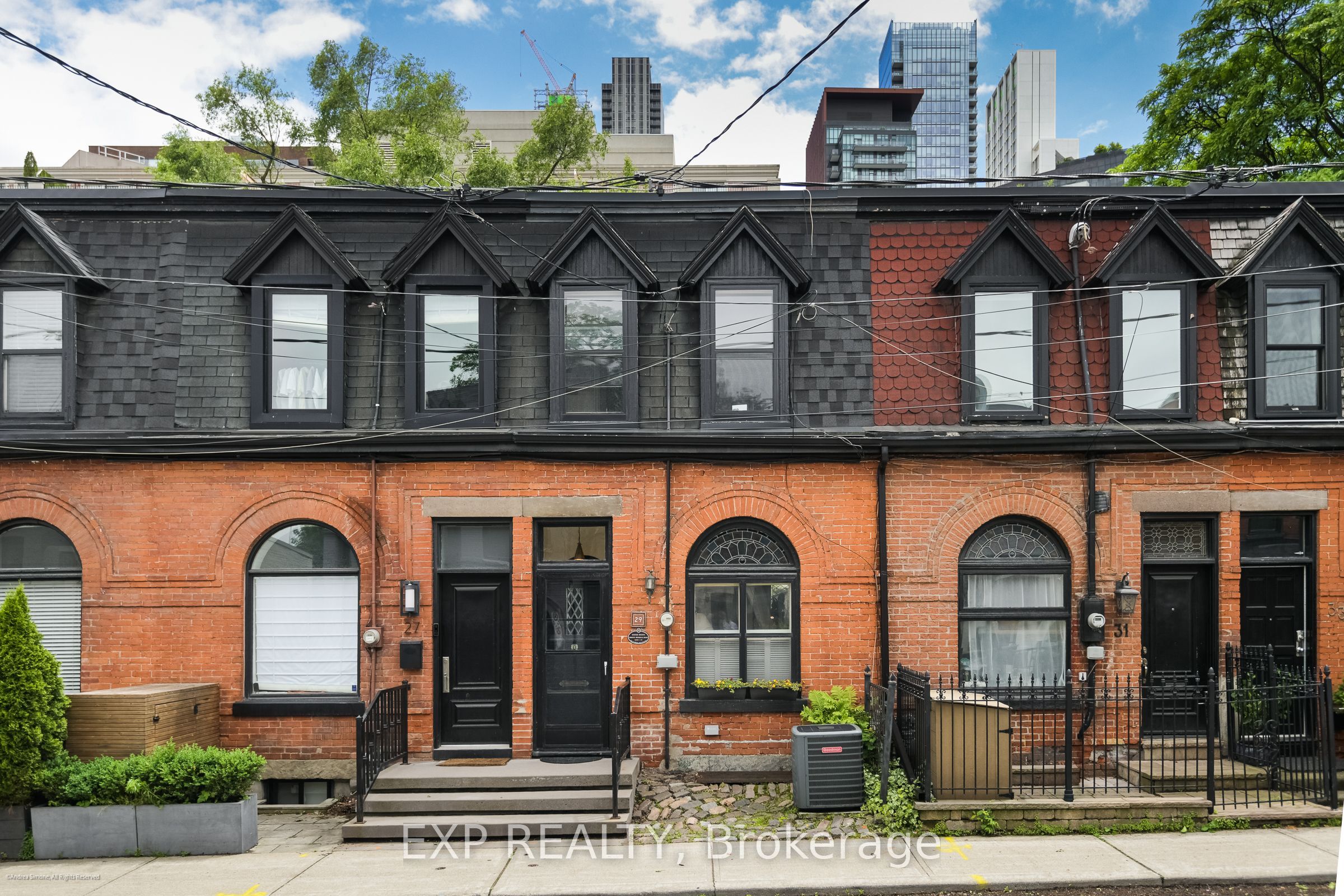 29 Belmont Street, Toronto, ON M5R 1P9 photo 2