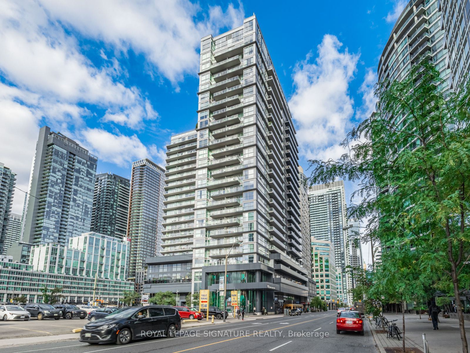 352 Front Street 1411, Toronto, ON M5V 1B5 photo 2