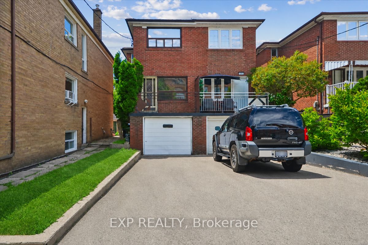 346 Westmount Avenue, Toronto, ON M6E 3N2