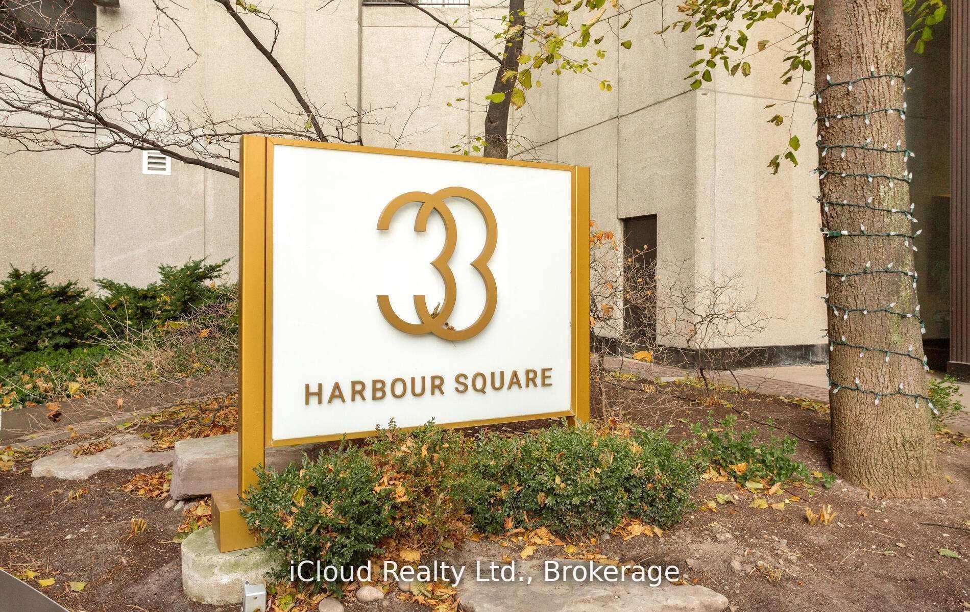 33 Harbour Square 837, Toronto, ON M5J 2G2