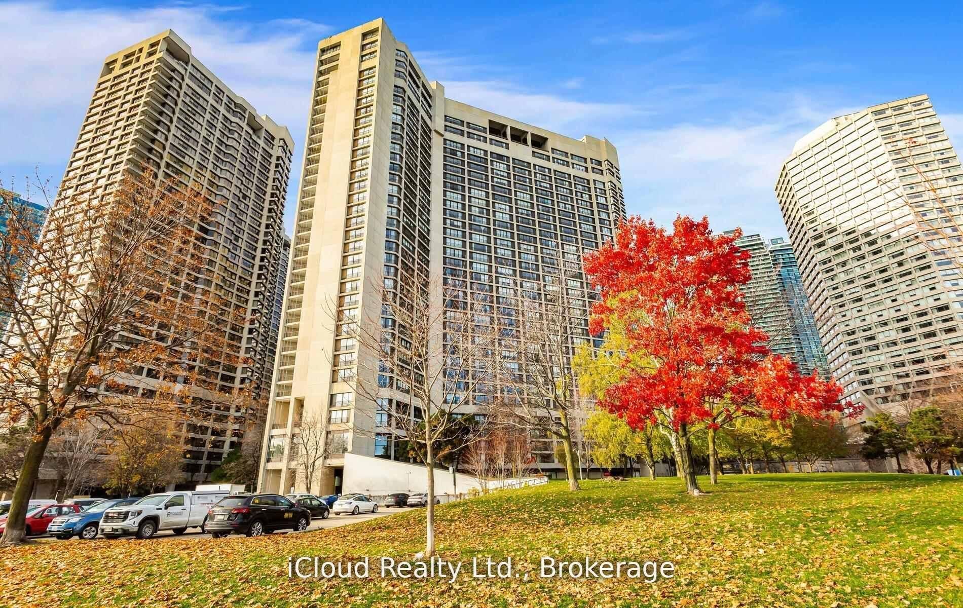 33 Harbour Square 837, Toronto, ON M5J 2G2 photo 2