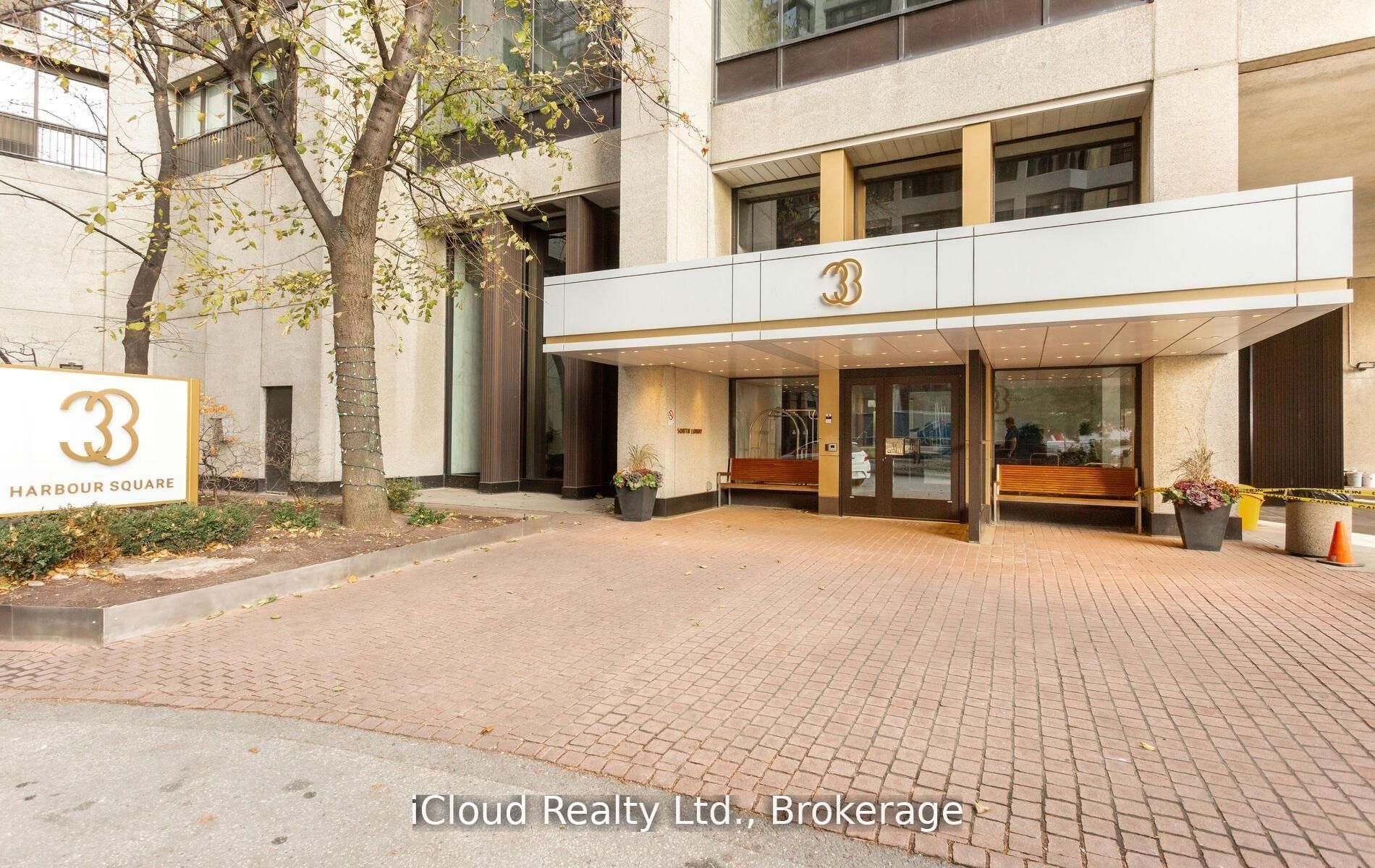 33 Harbour Square 837, Toronto, ON M5J 2G2 photo 3