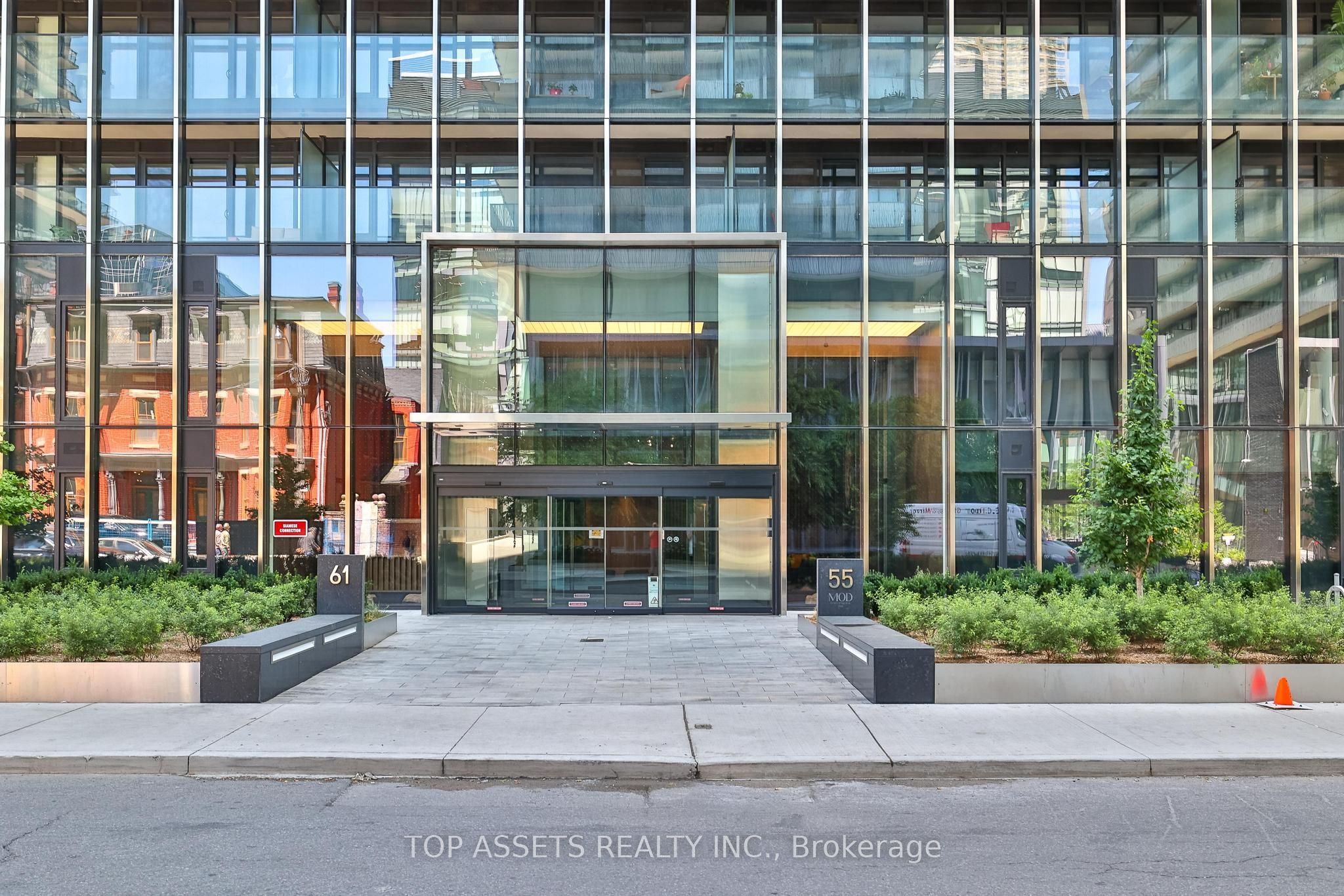 55 Charles Street E TH06, Toronto, ON M4Y 0J1