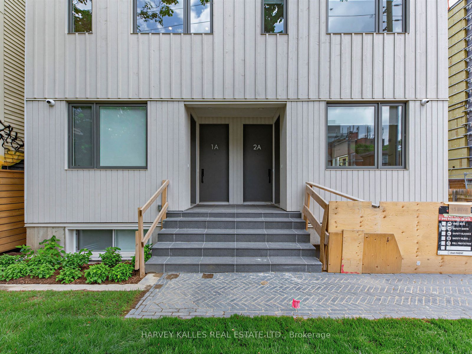 45 Bellevue Avenue 5b, Toronto, ON M5T 2N5 photo 3
