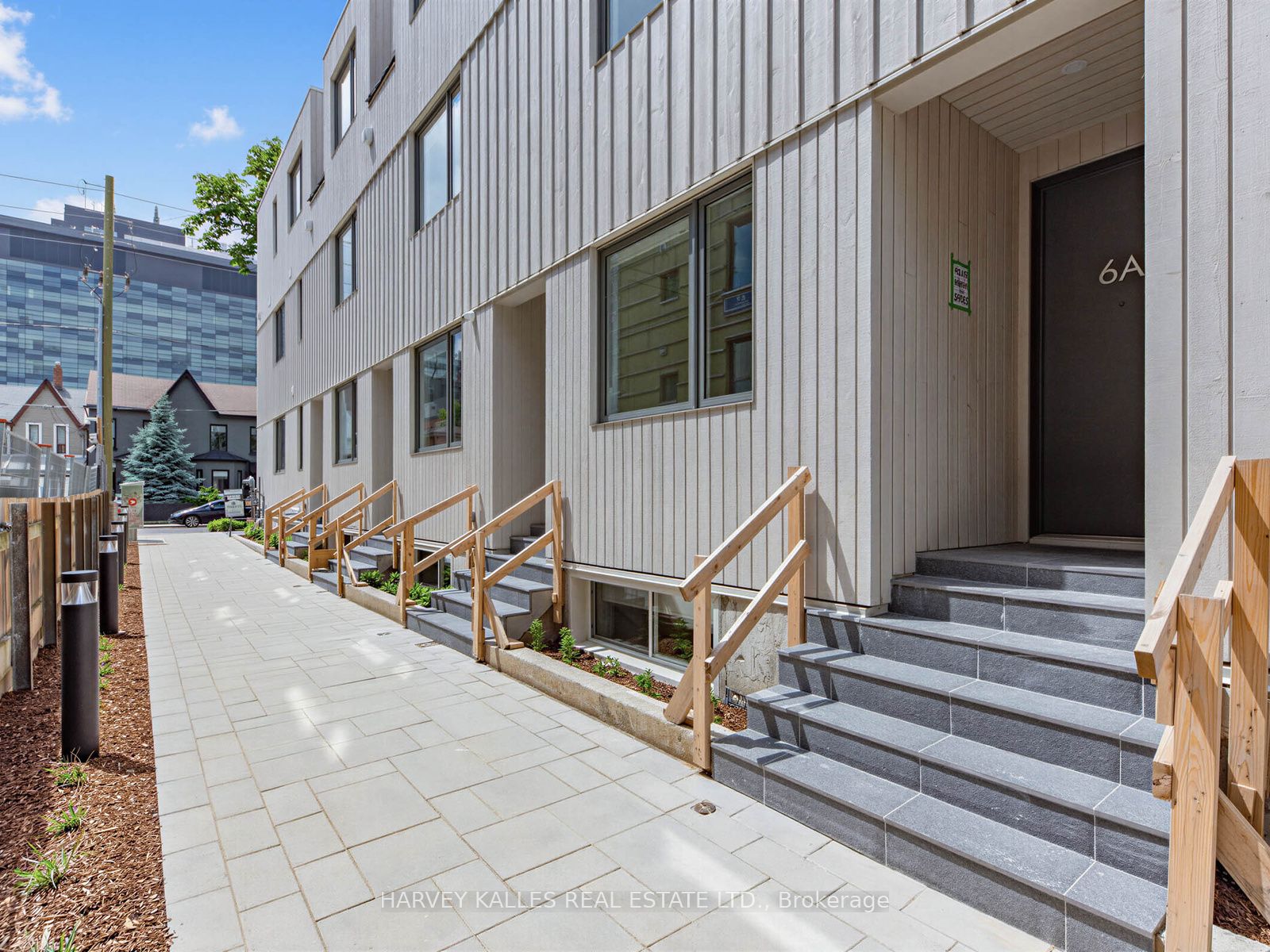 45 Bellevue Avenue 5b, Toronto, ON M5T 2N5 photo 4