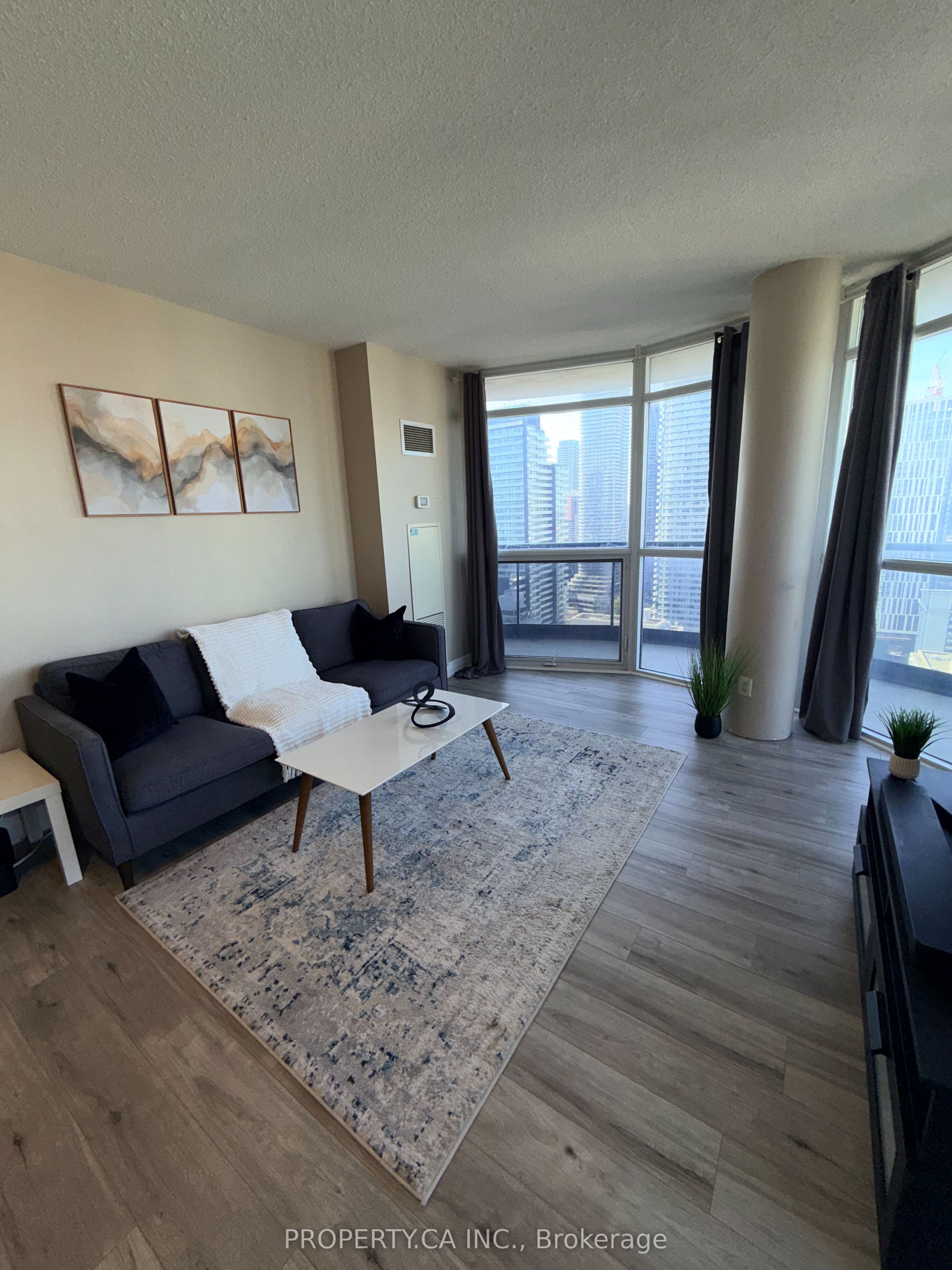 21 Carlton Street 3405, Toronto, ON M5B 1L3 photo 5