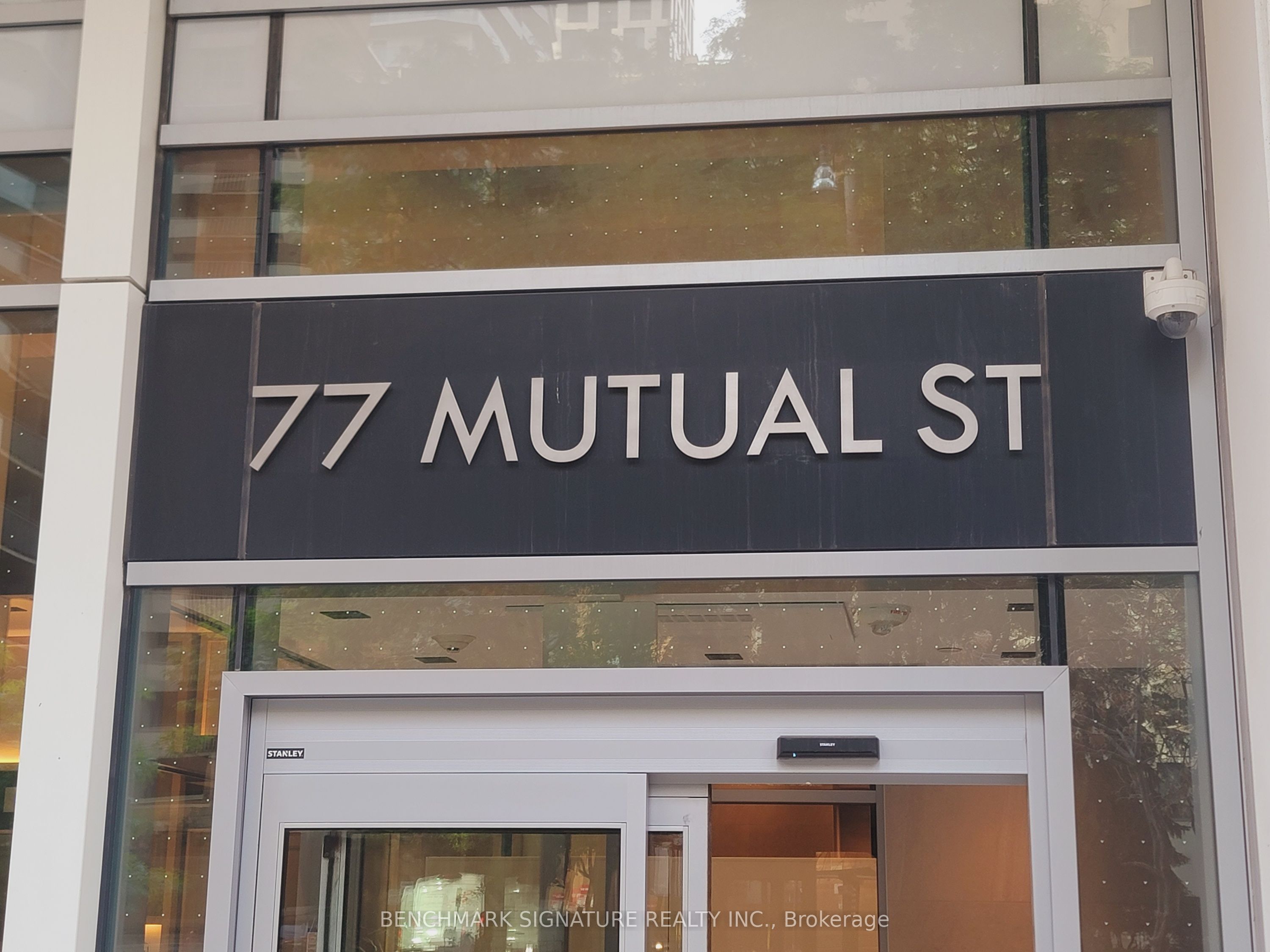 77 Mutual Street 3006, Toronto, ON M5B 0B9